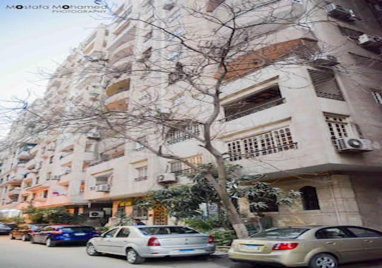 Modern 3 Bedroom Apartment Walk to Cafés & Bookstores