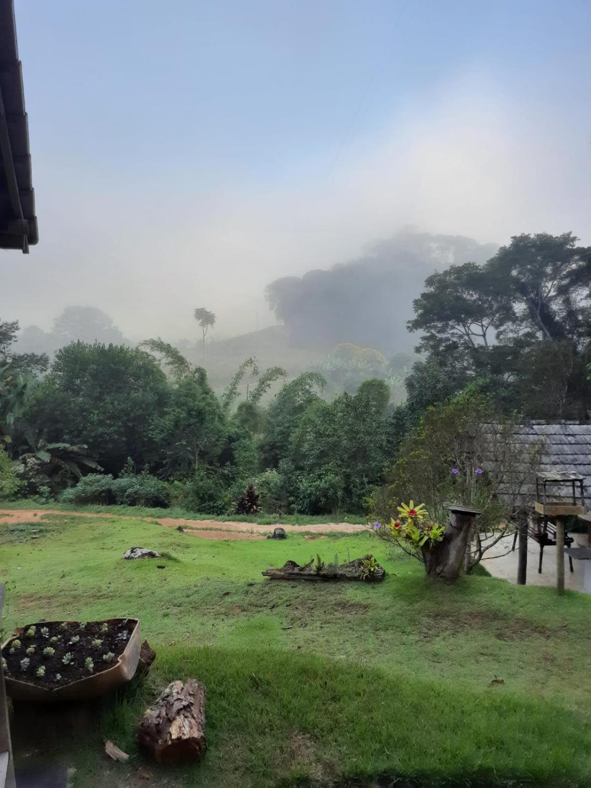 Espaço inteiro: Casa de campo nas montanhas