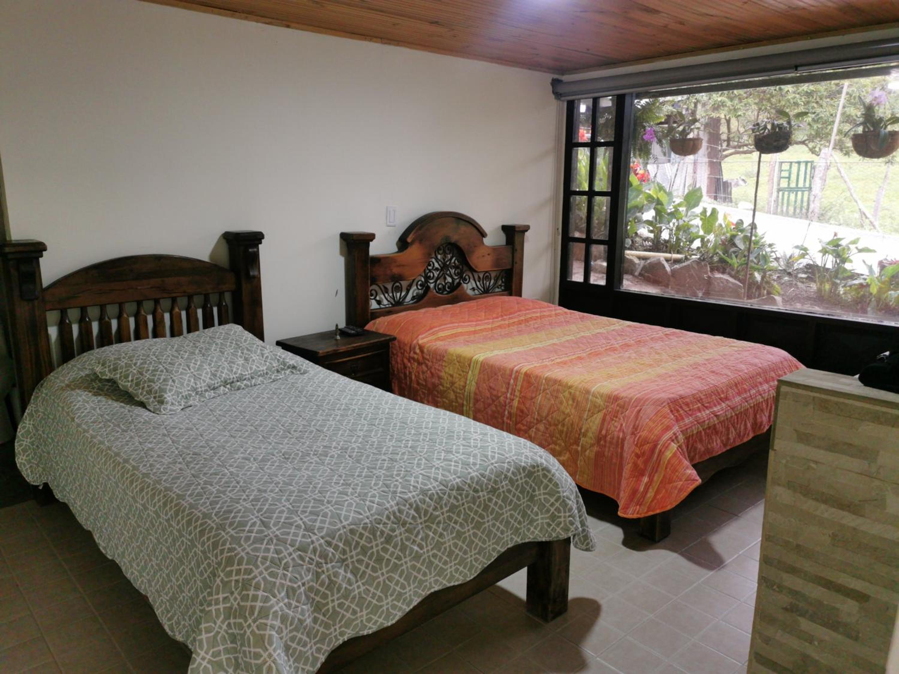 TIERRA VIVA, casa campestre - ANOLAIMA