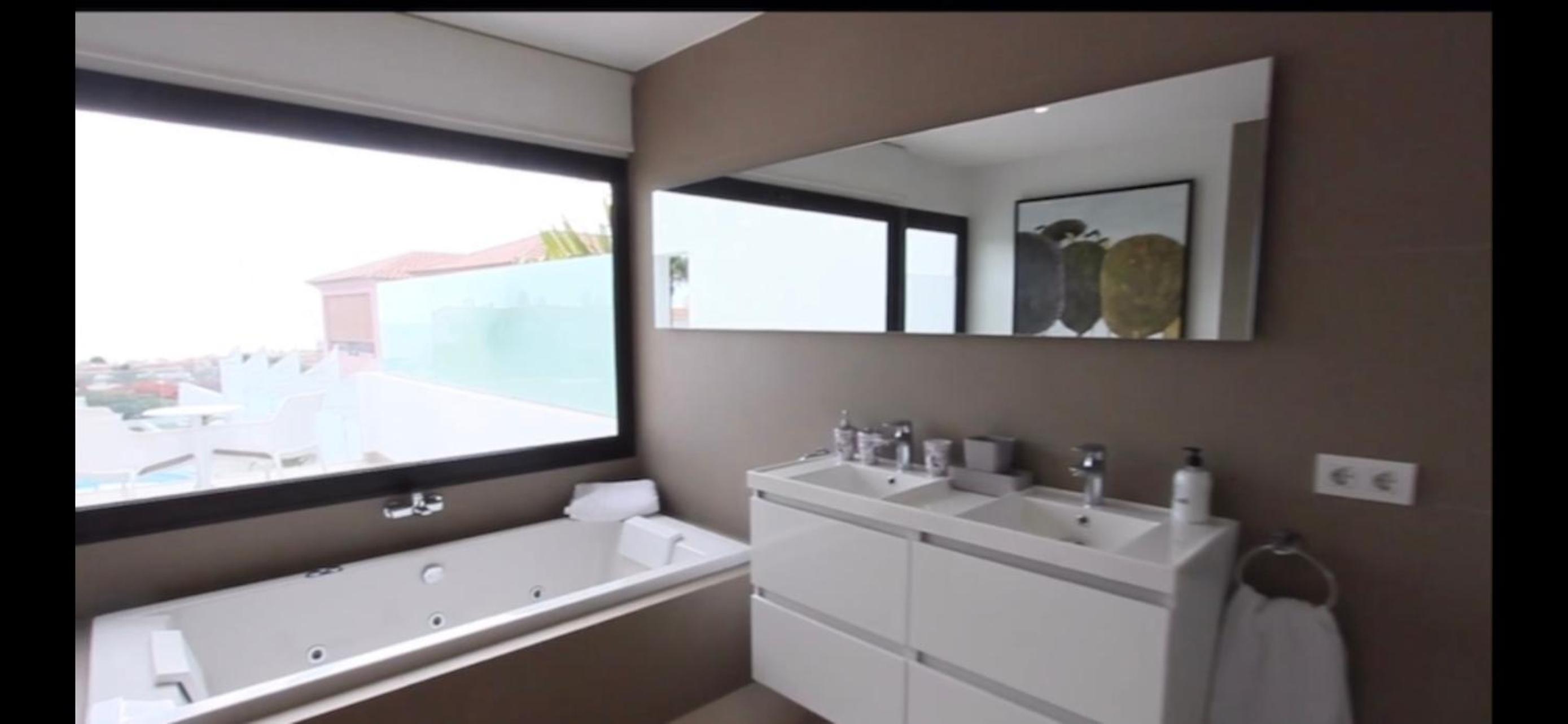 KARAT Villa Esmeralda