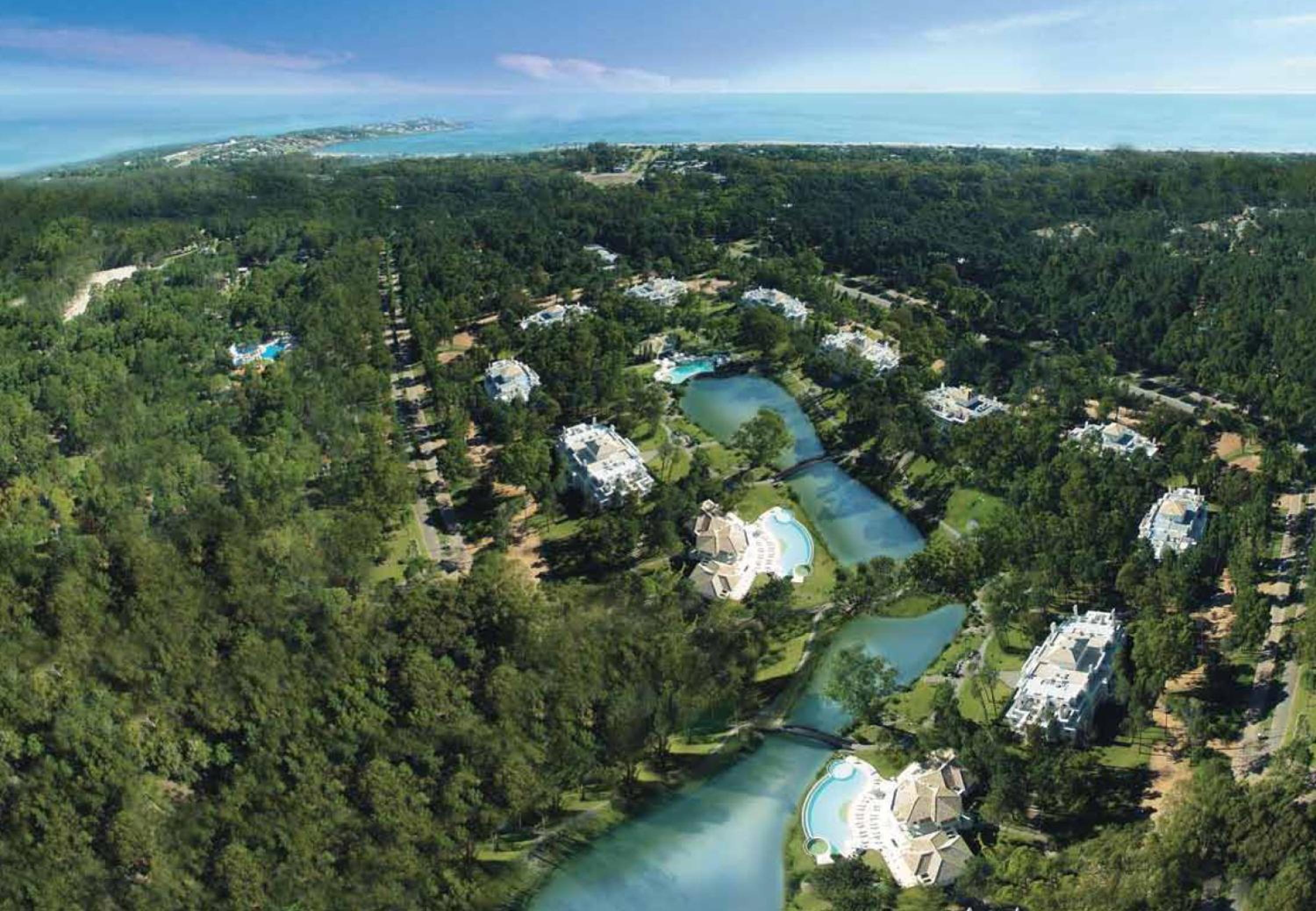 Solanas Green Park & Crystal Beach