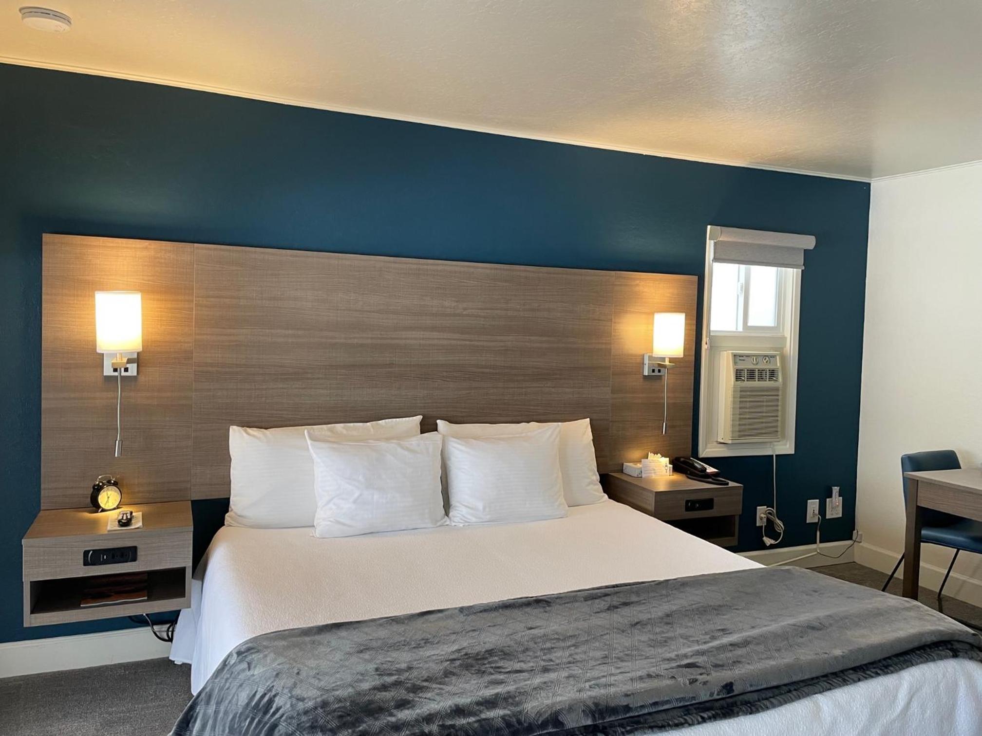 Crown Motel - Property Image 32