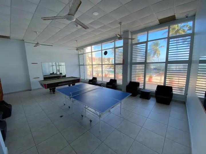 KASA Ocean Breeze - Cabana Studio Apartment BEACHFRONT CONDO POOL - Property Image 5