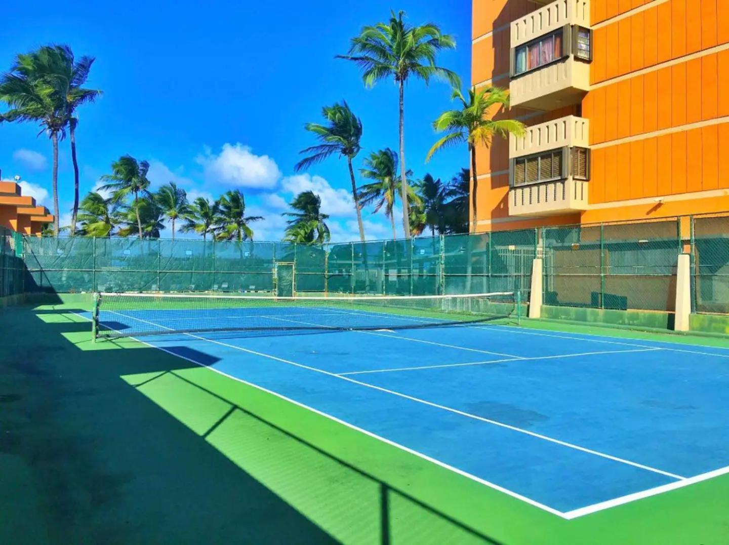 KASA Ocean Breeze - Cabana Studio Apartment BEACHFRONT CONDO POOL - Property Image 16