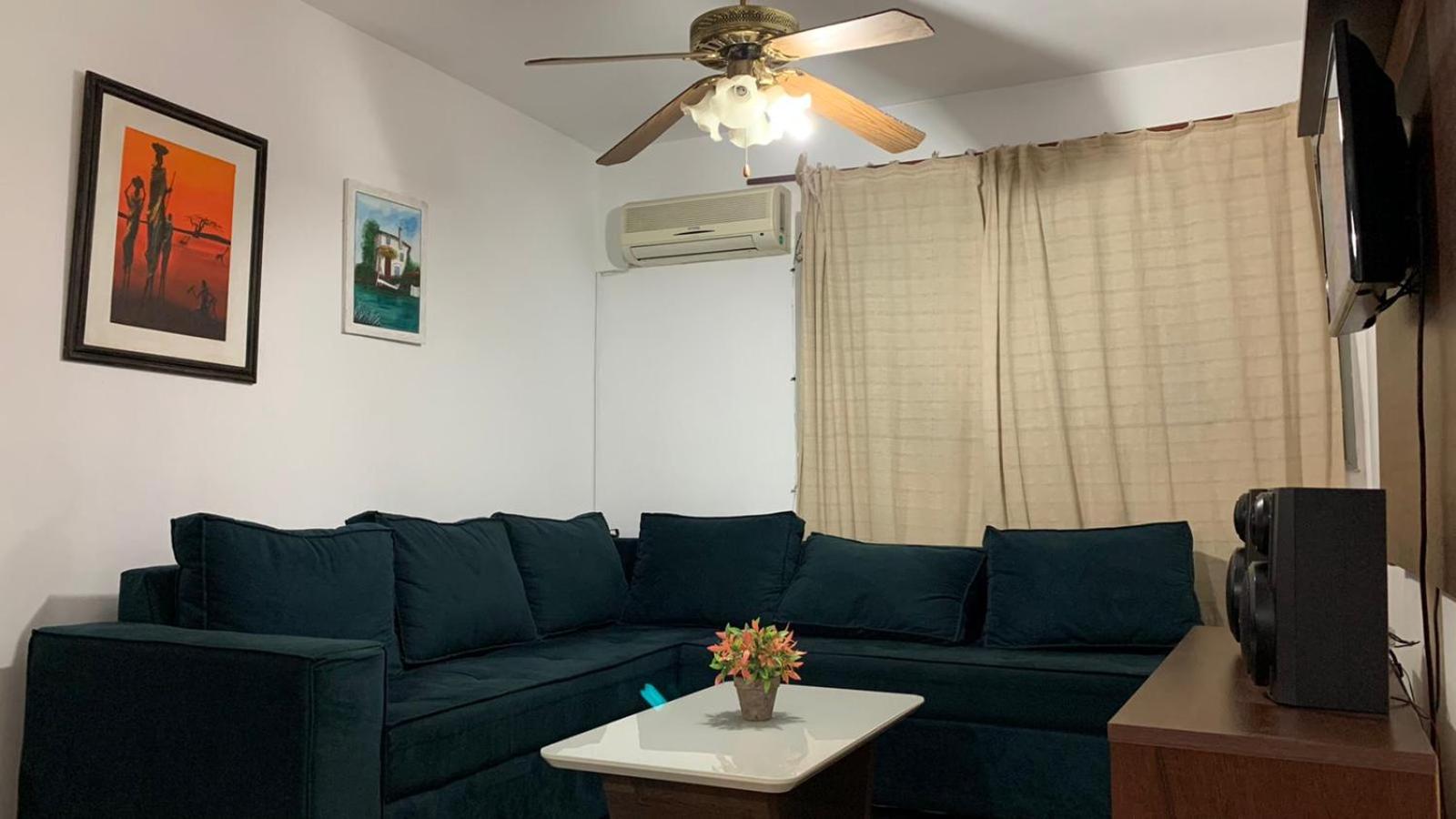 Amplio apartamento c/ todos los servicios y garage view 2