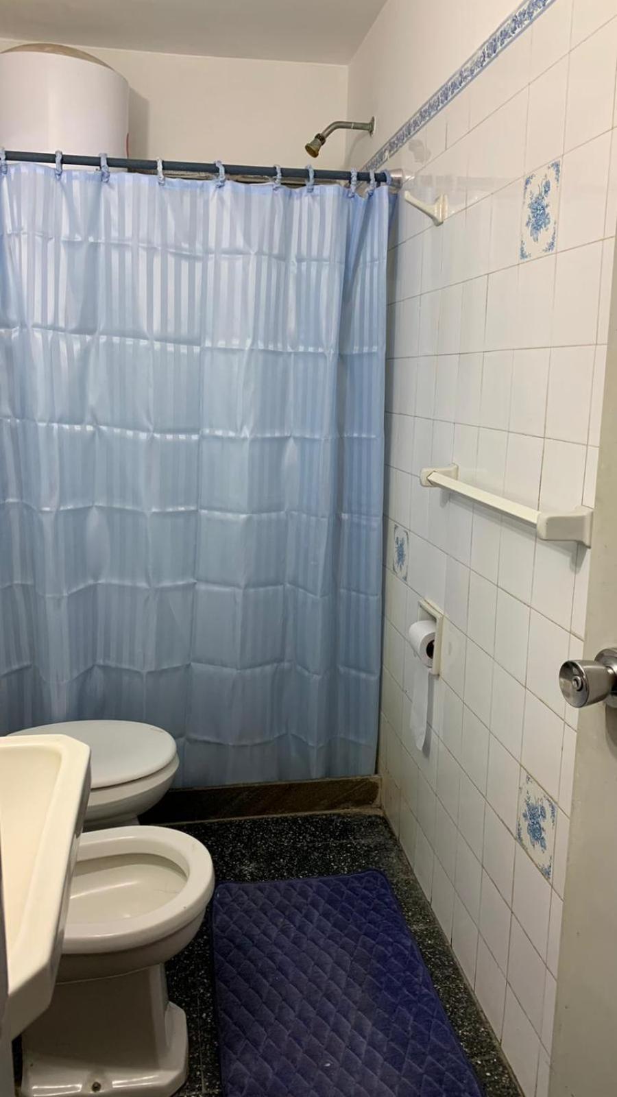 Amplio apartamento c/ todos los servicios y garage view 3
