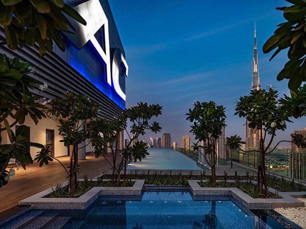 Paramount Midtown Luxury 2 Bedroom With Full Burj-Khalifa View