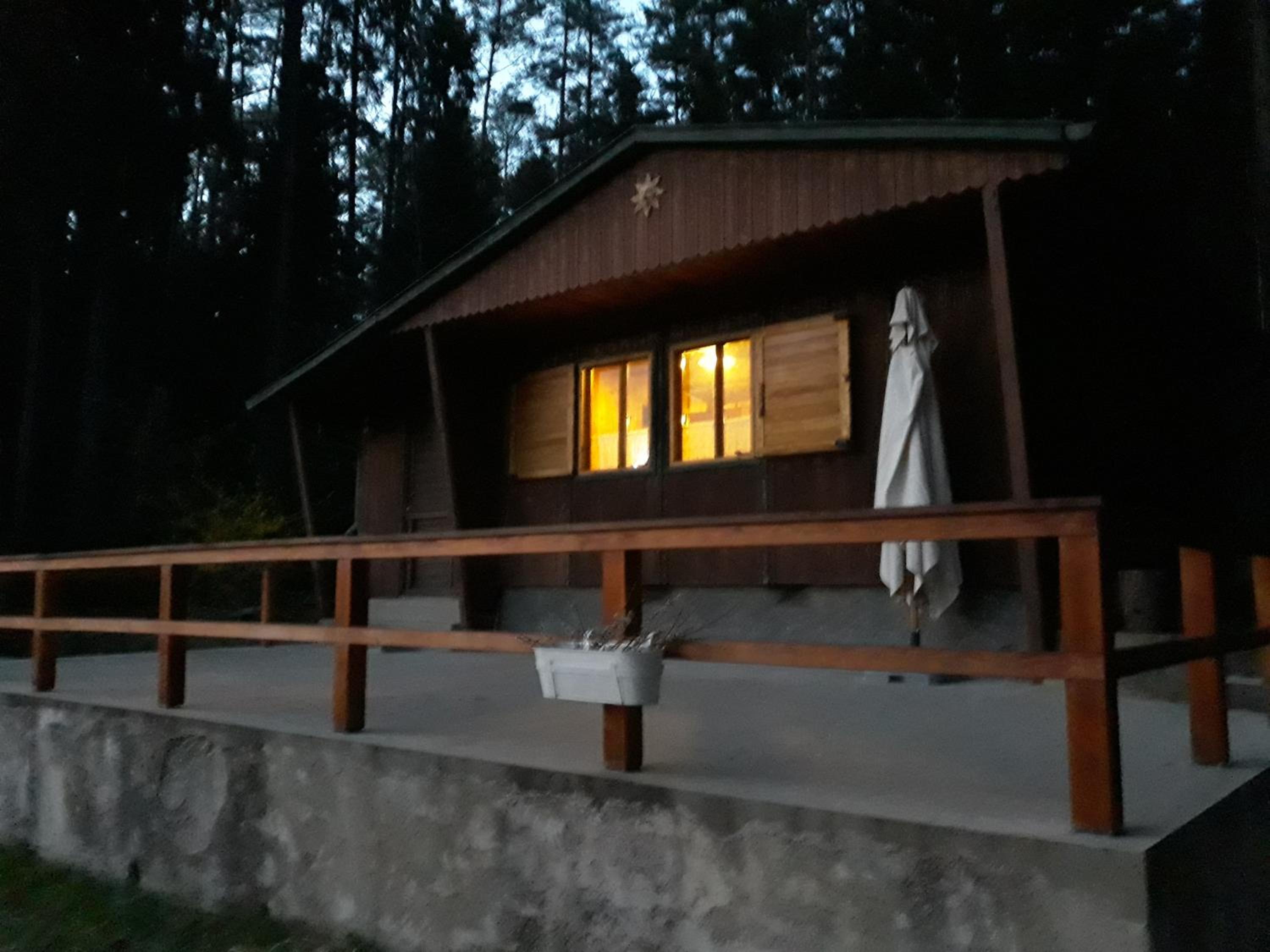 Chata - Na samotě u lesa