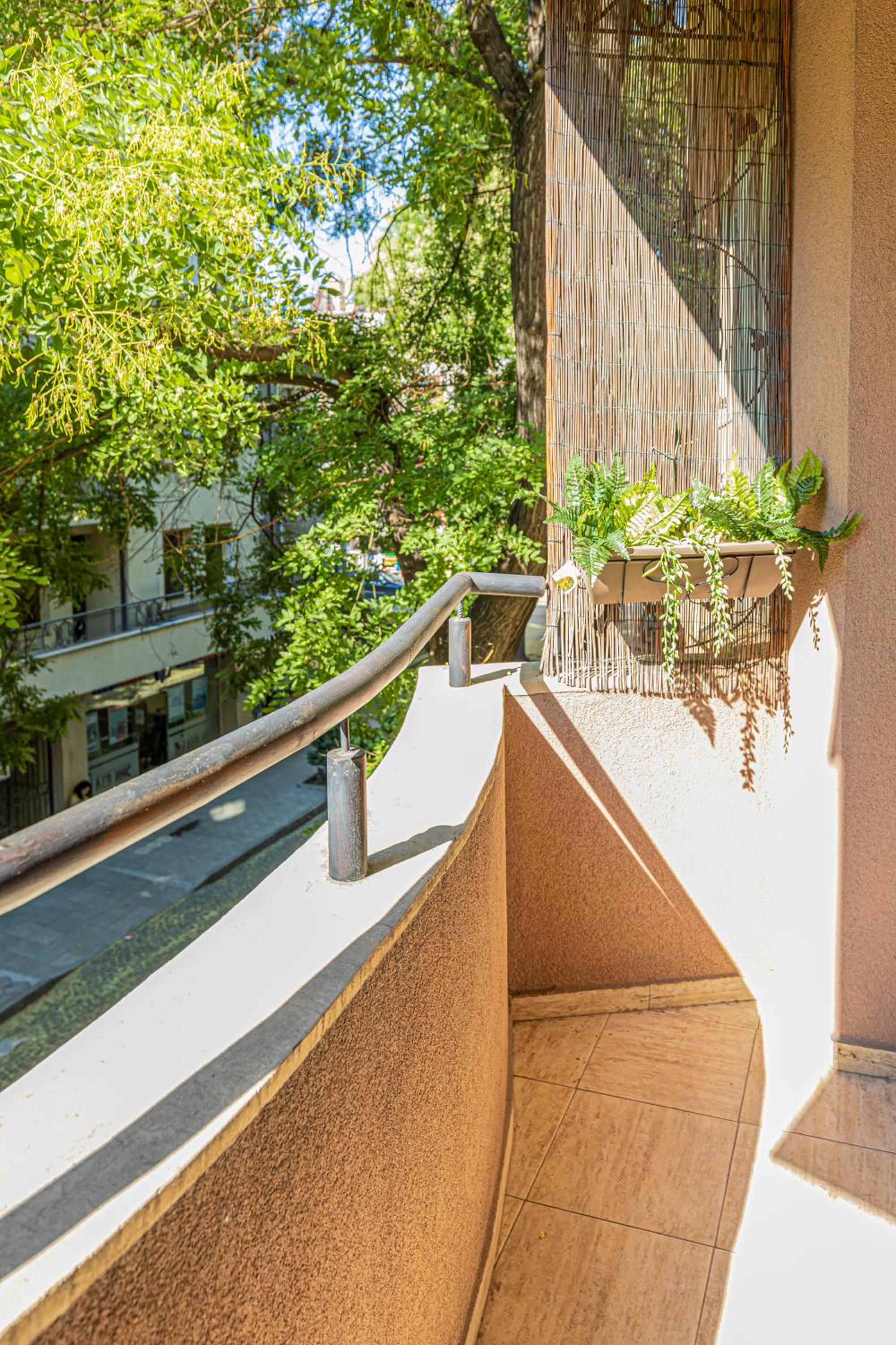 1BD Apartment - 5 mins to the city centre by Flat Mаnager view 3
