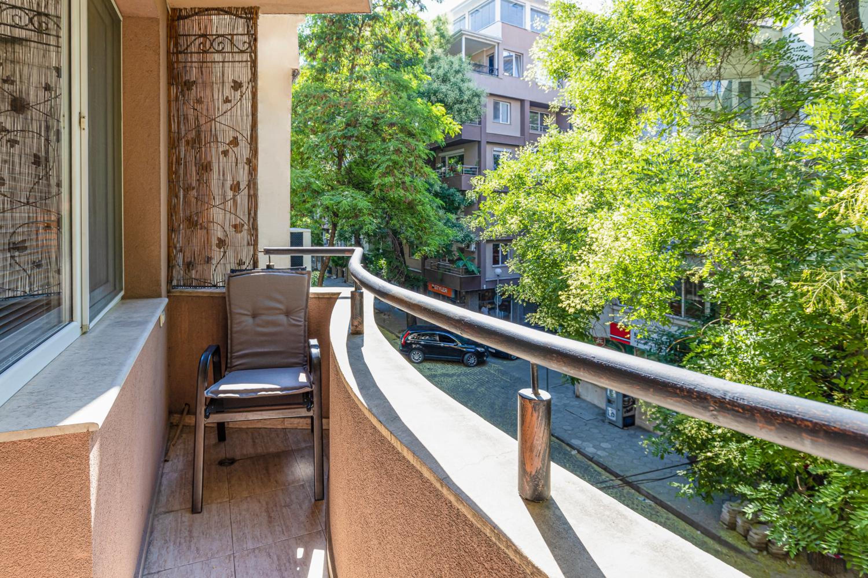 1BD Apartment - 5 mins to the city centre by Flat Mаnager view 2