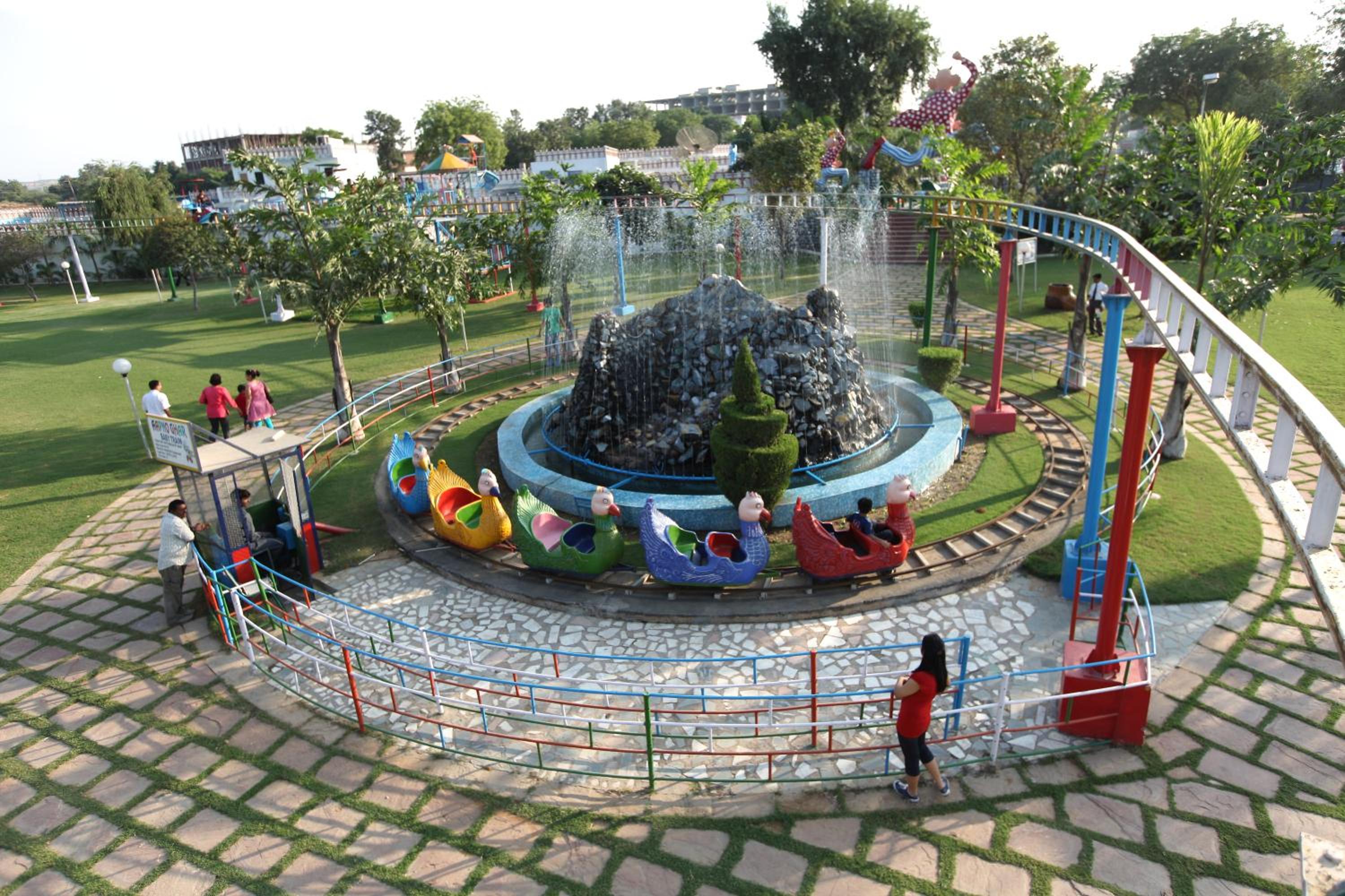 Aapno Ghar Resort & Amusement Park