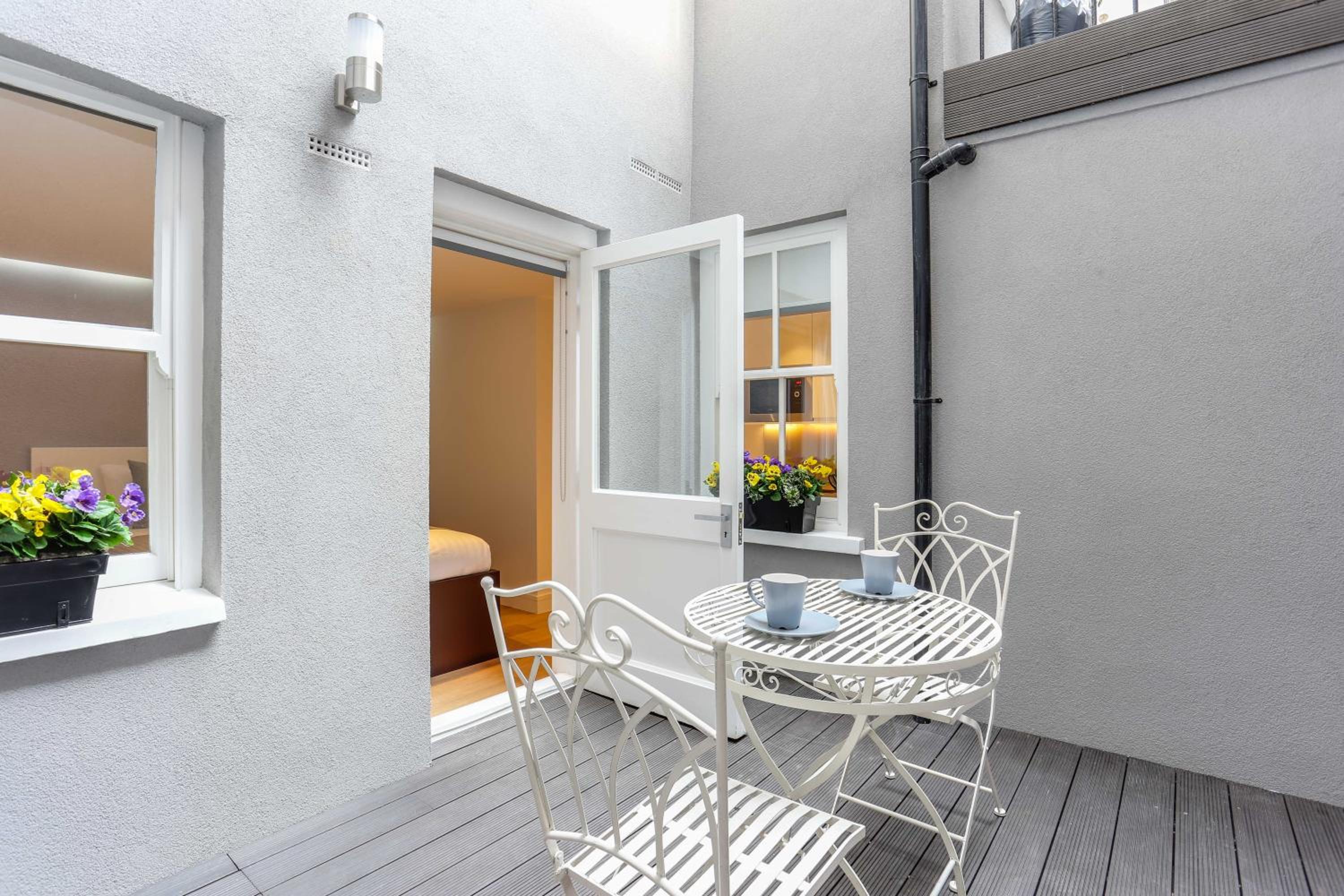 Inverness Terrace Serviced Apartments by Concept Apartments