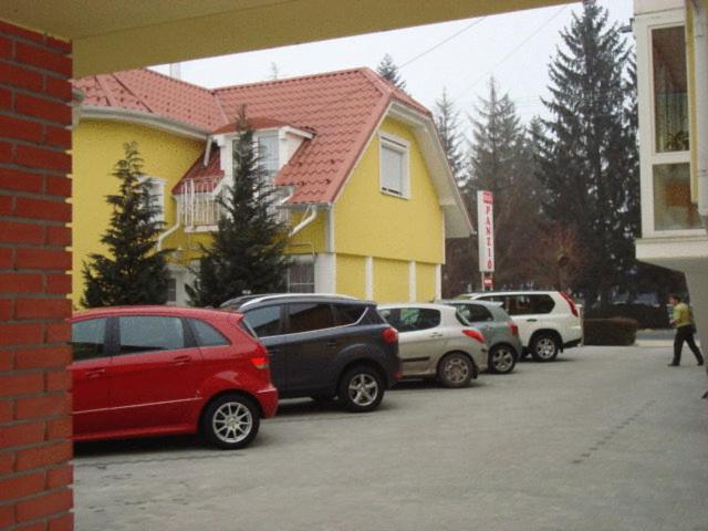 Photo 35