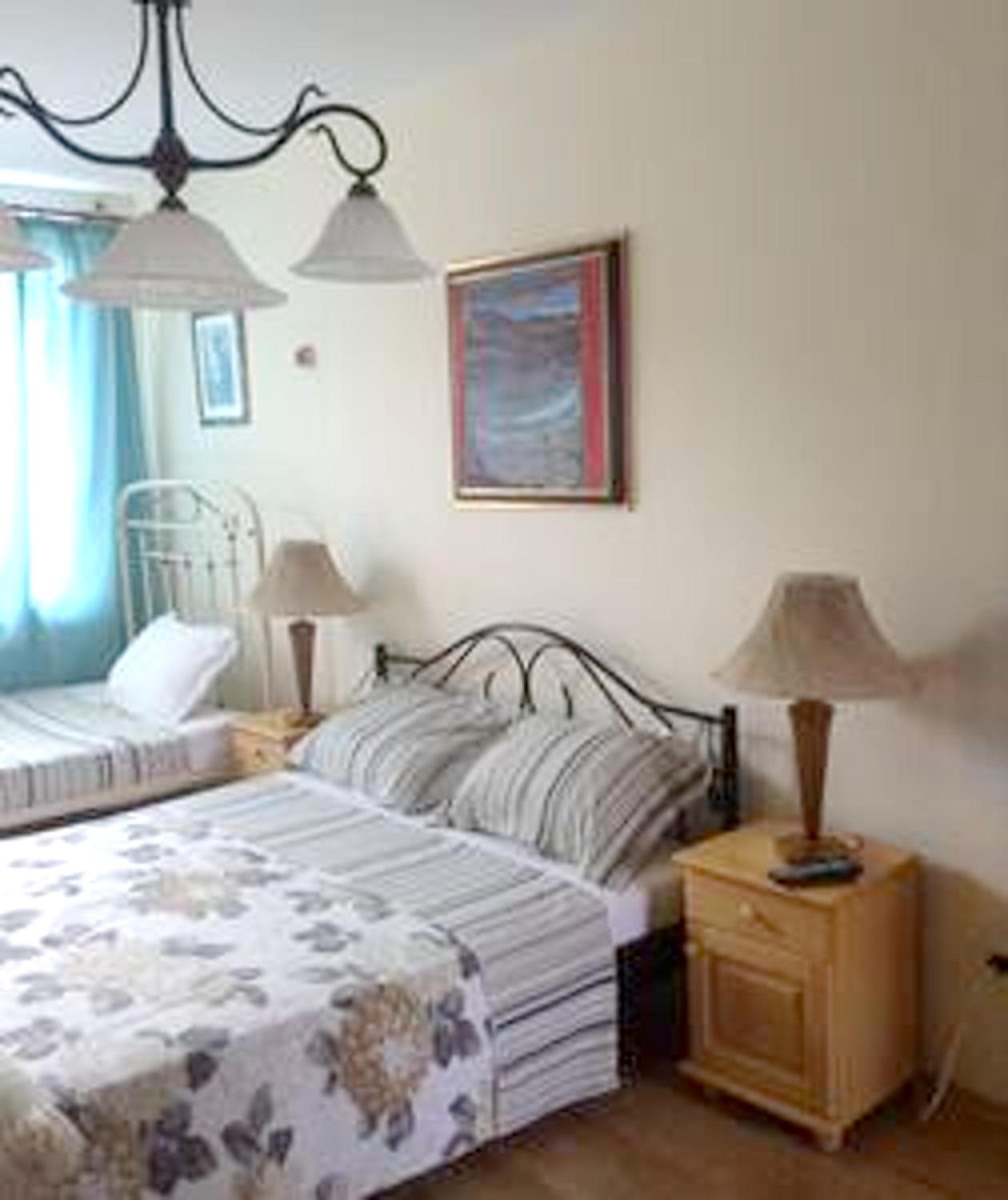 Welcoming house in Varna with sea view