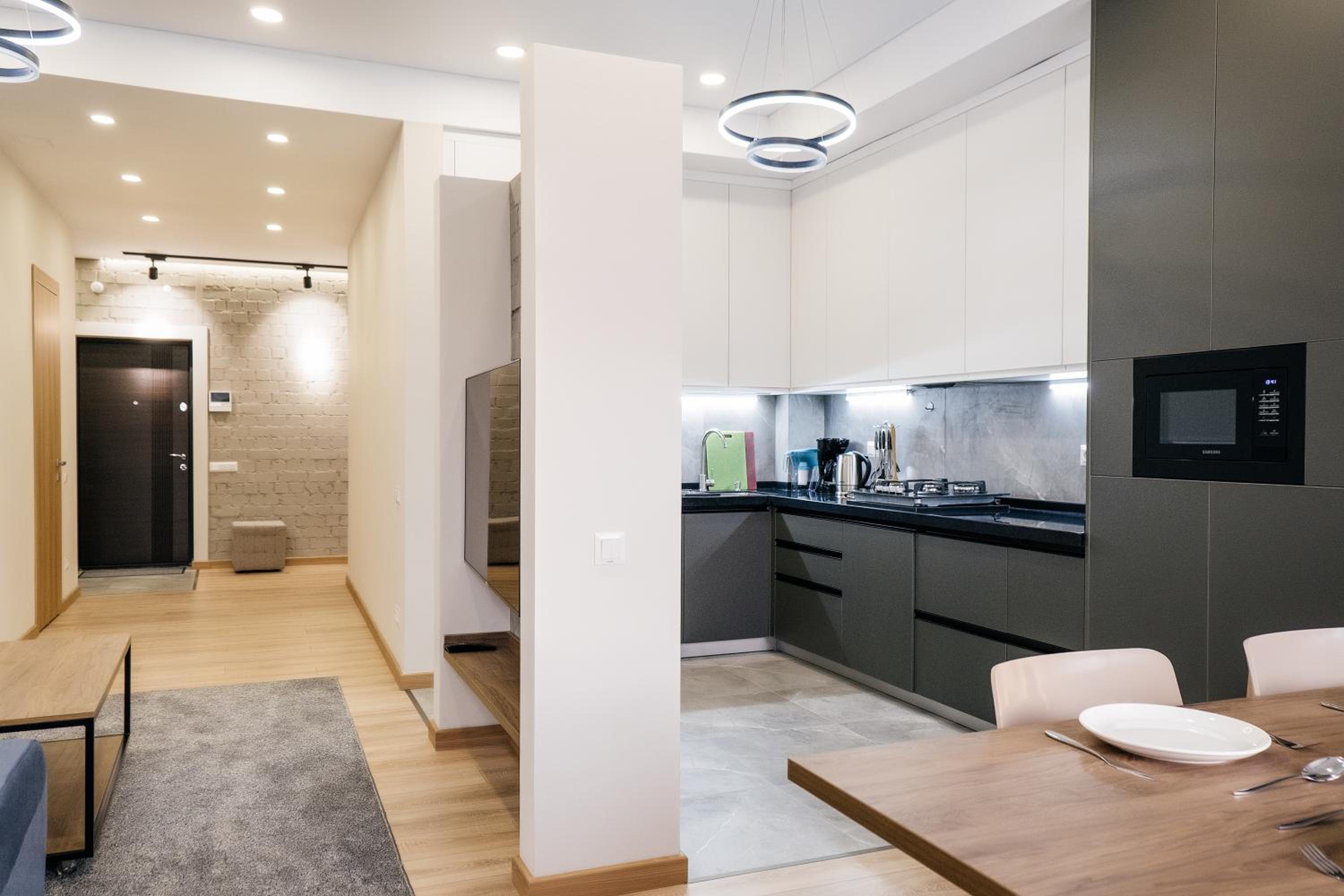 Solutel Apartments-33 view 3