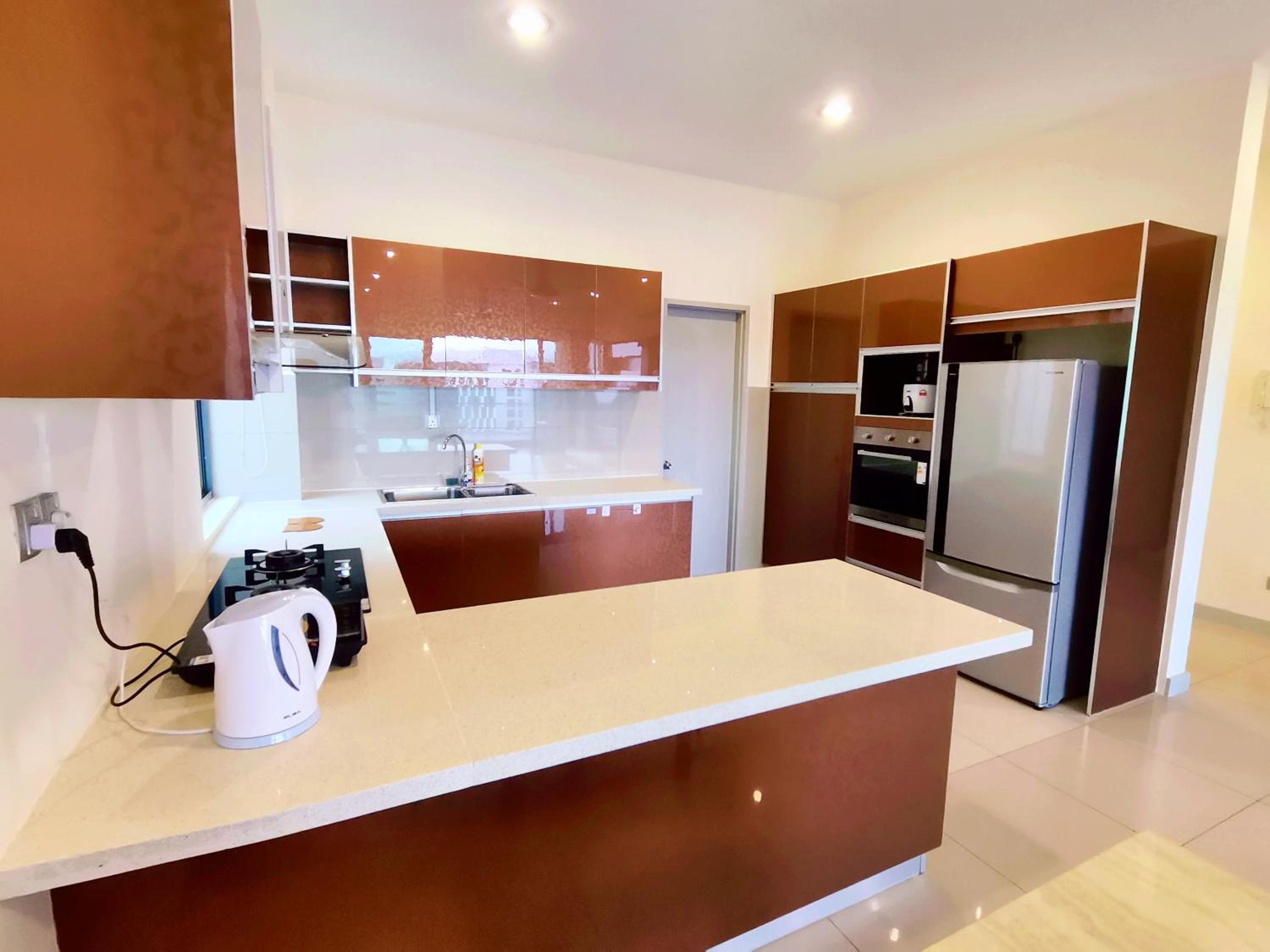 Sunrise Deluxe Suite Imago Loft B 3 bedrooms side seaview above Imago Shopping Mall photo 5