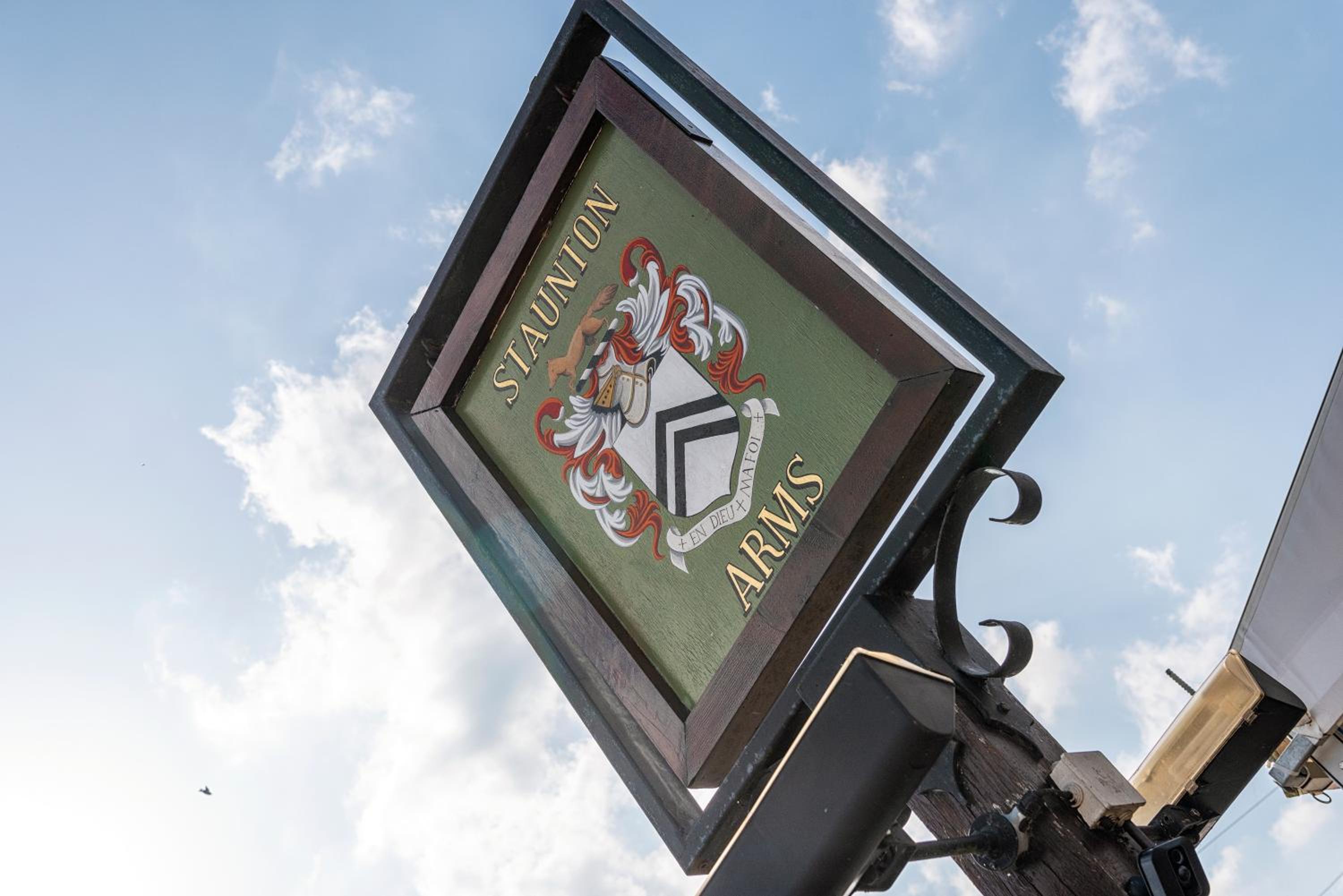 Staunton Arms