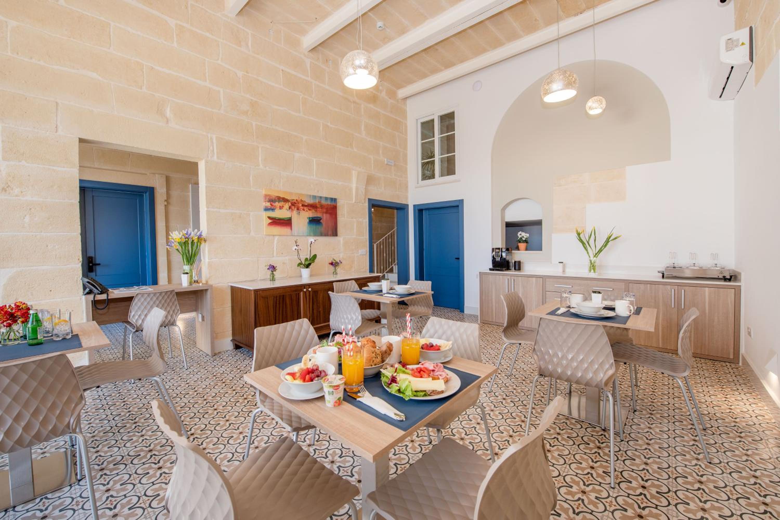 Georges Boutique Living