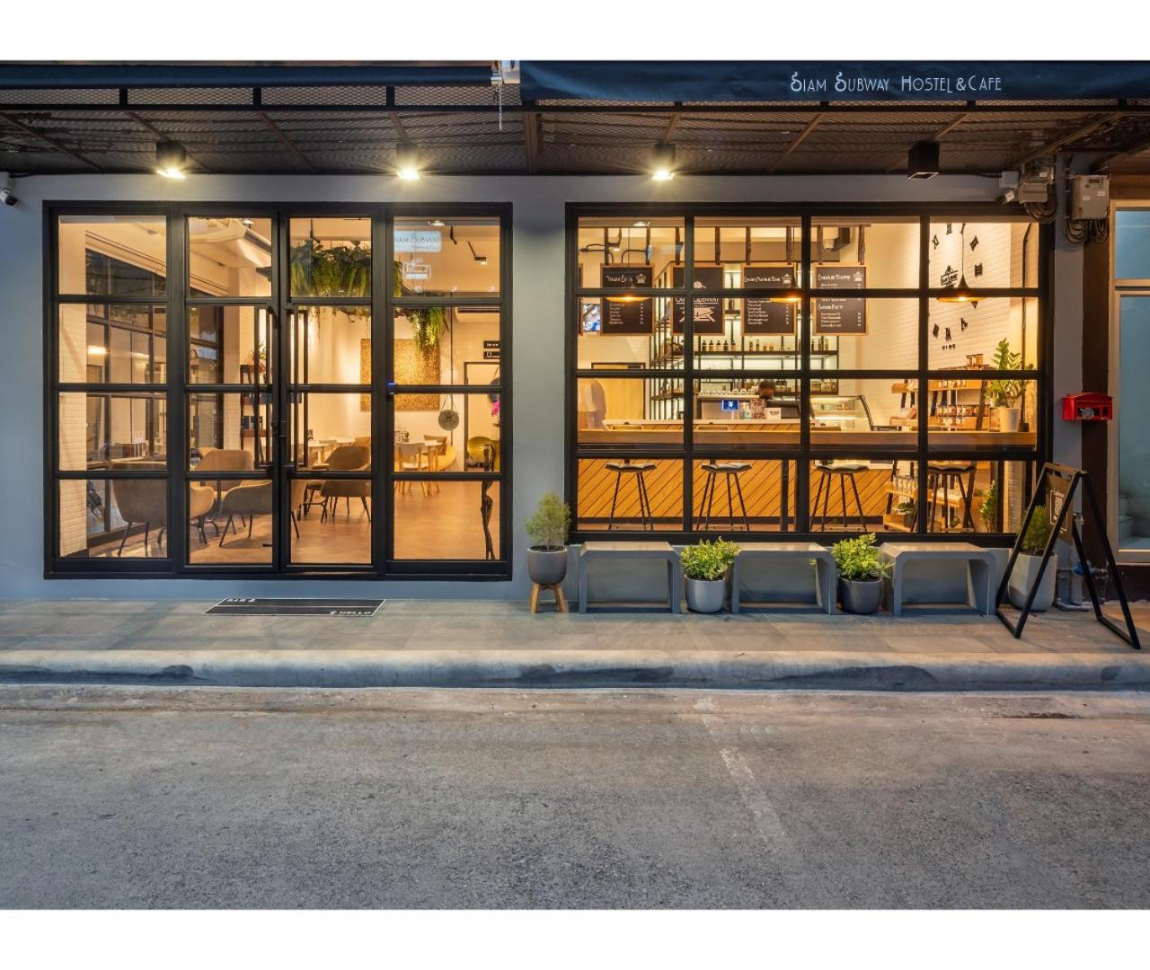 Siam Subway Hostel and Café