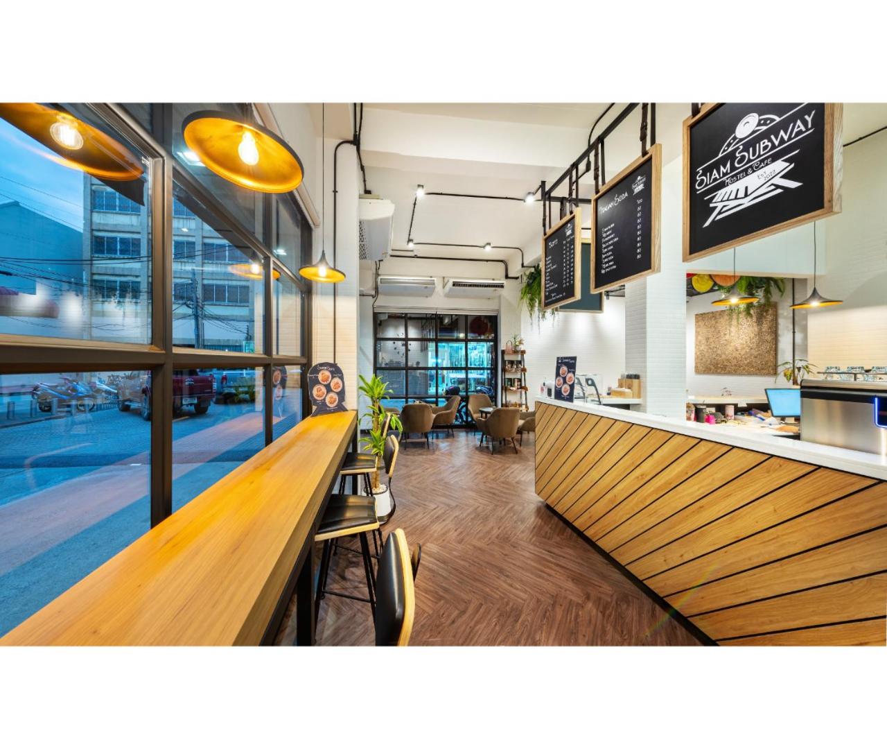 Siam Subway Hostel and Café