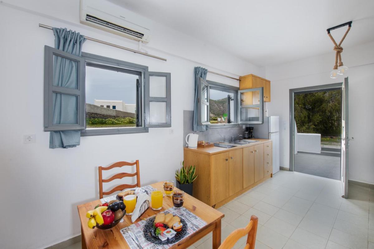 Amanecer Apartments view 5