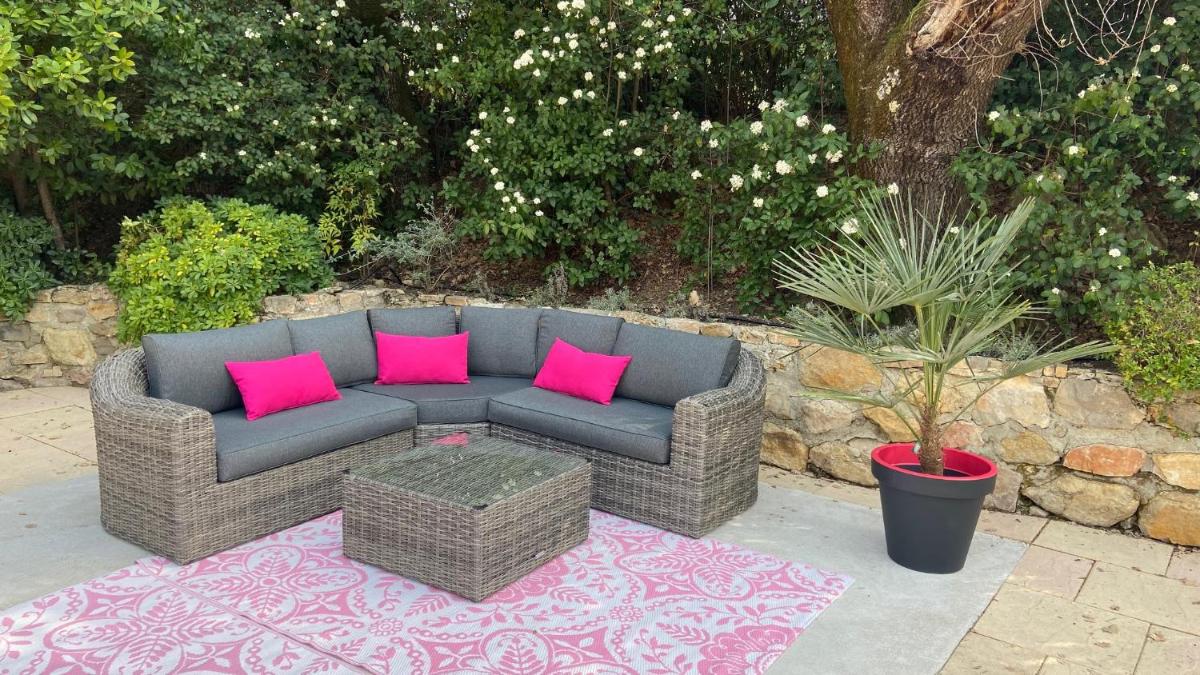 outdoor BBQ area