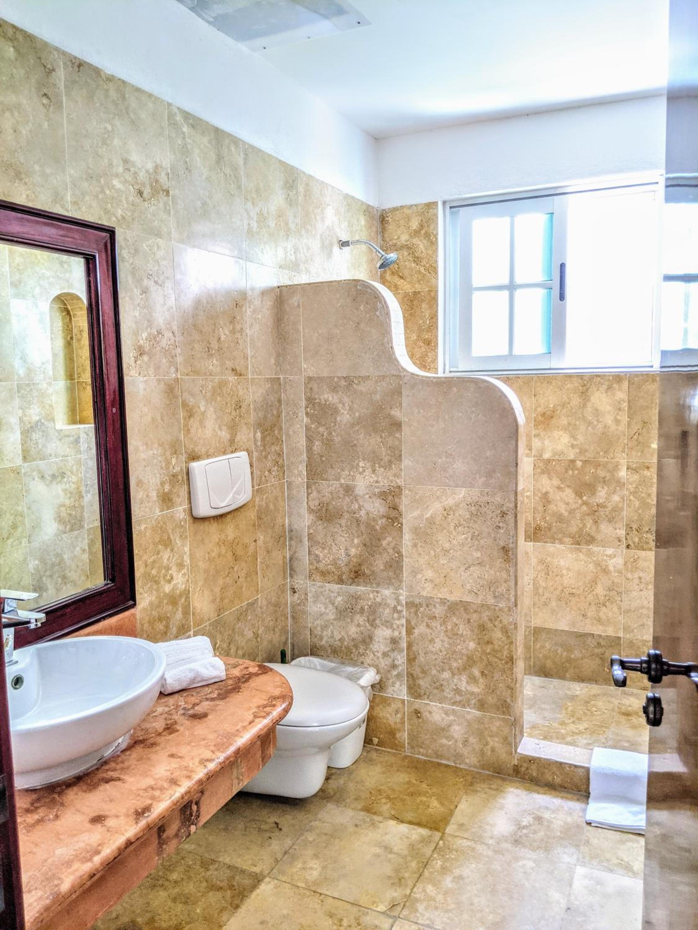 Castillo Playacar Fase 1 9br 3Kitchen Pool walk to Beach 5th Ave 25max view 4