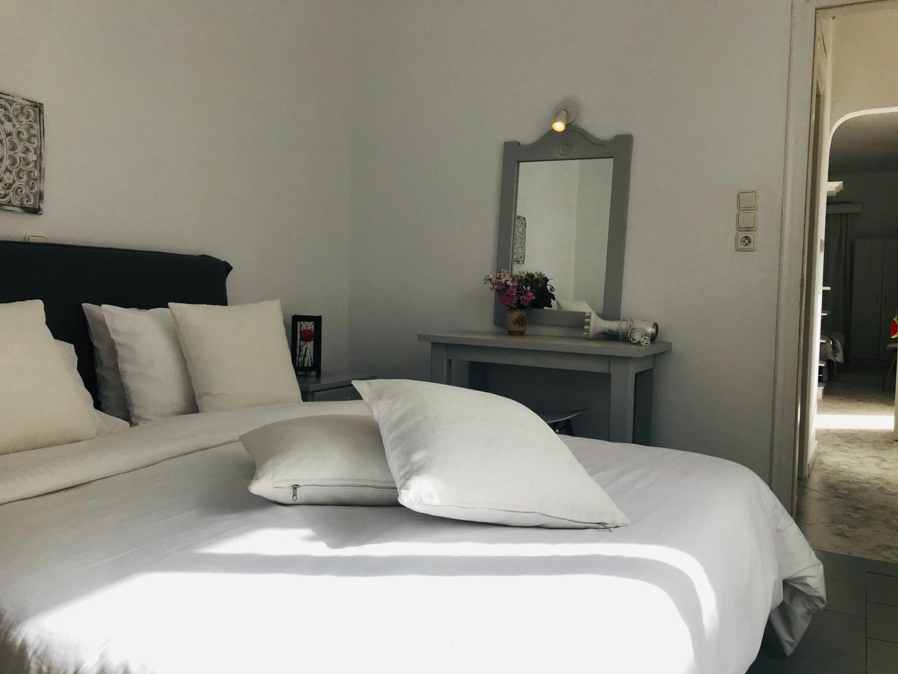 pension Violeta studio residence at Livadia beach photo 4