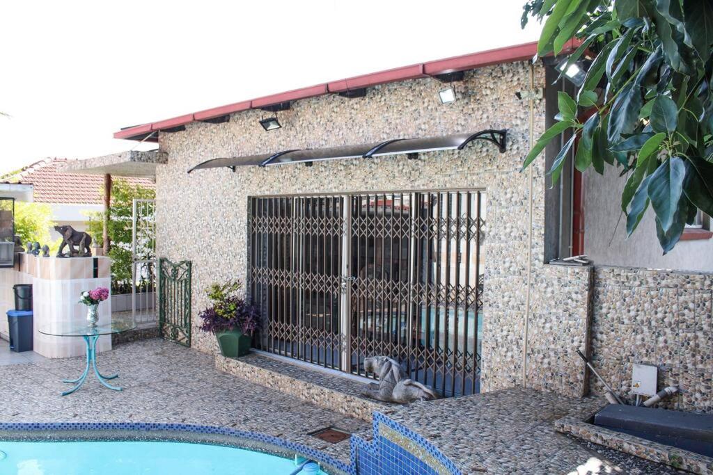 Muwah Palace villa