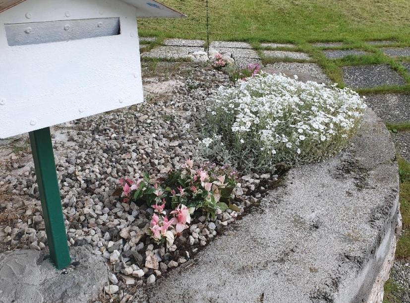 GRAZIOSA BIFAMILIARE AD ASIAGO con giardino privato