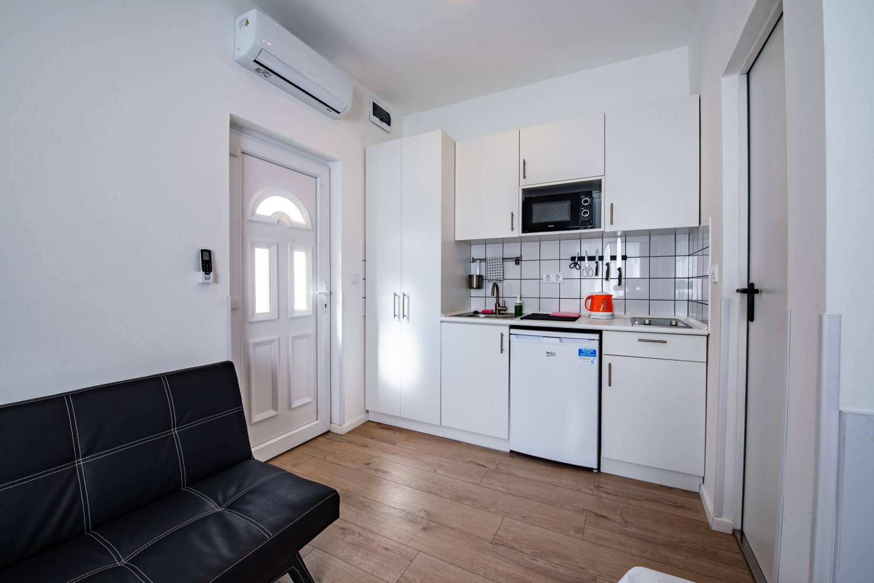 Chesscom Apartments view 3