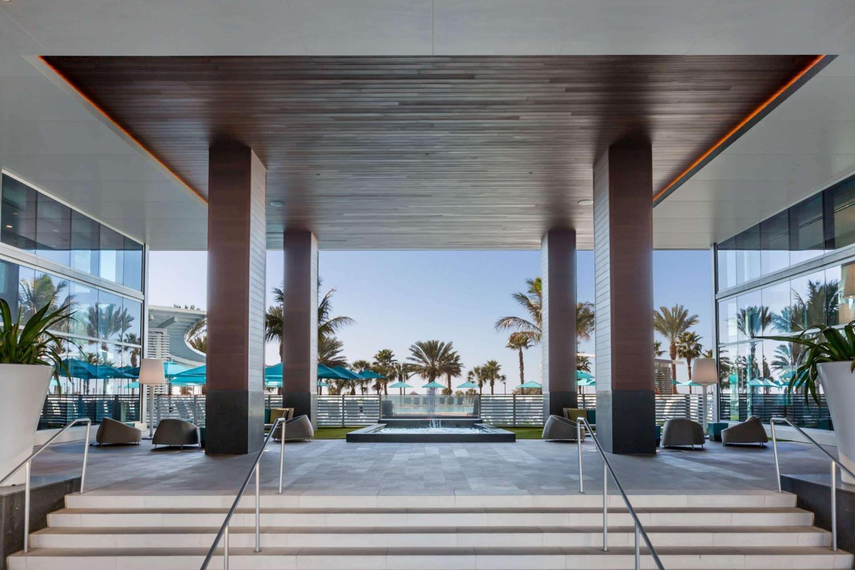 Wyndham Grand Clearwater Beach