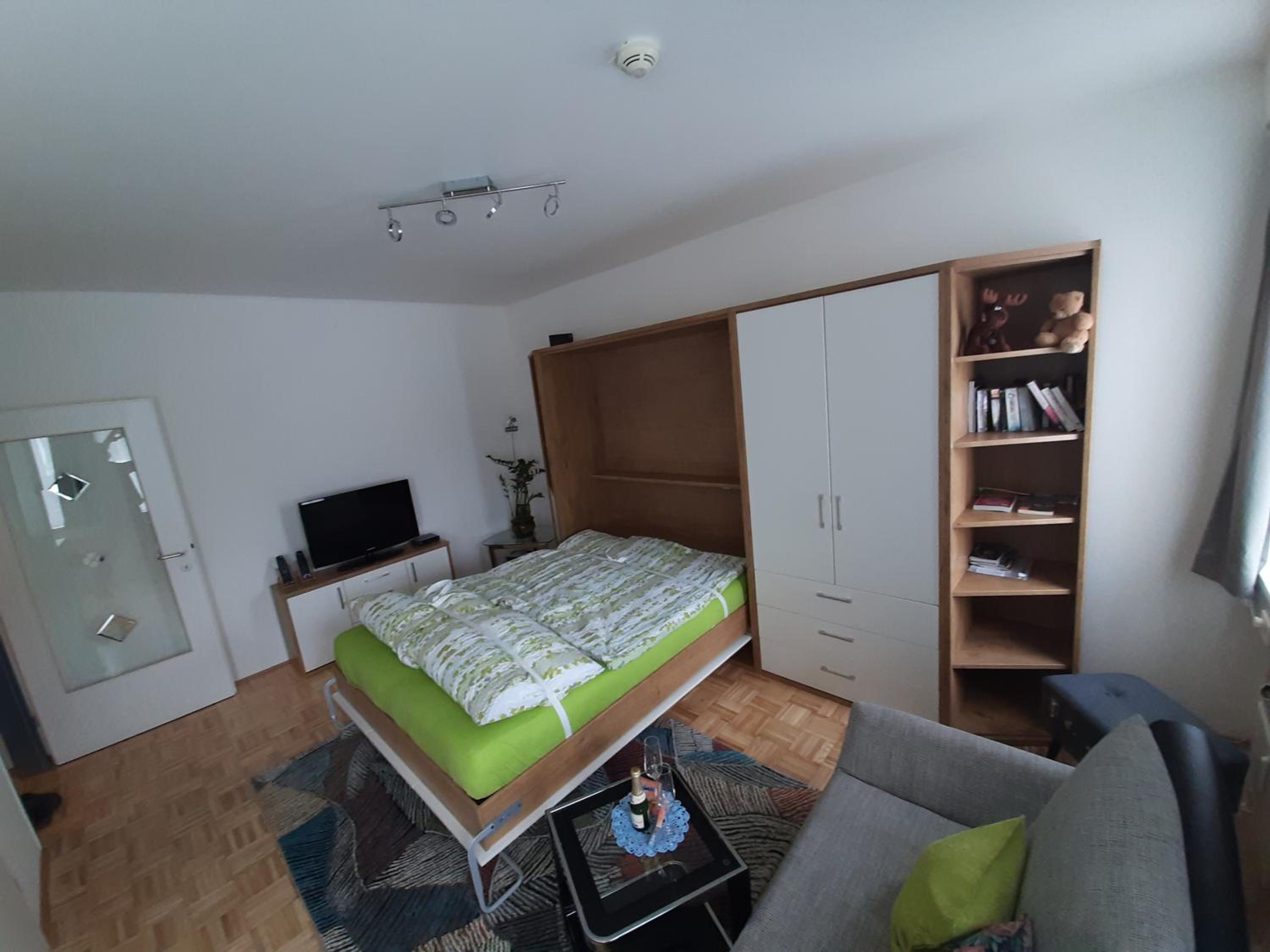 Photo 8