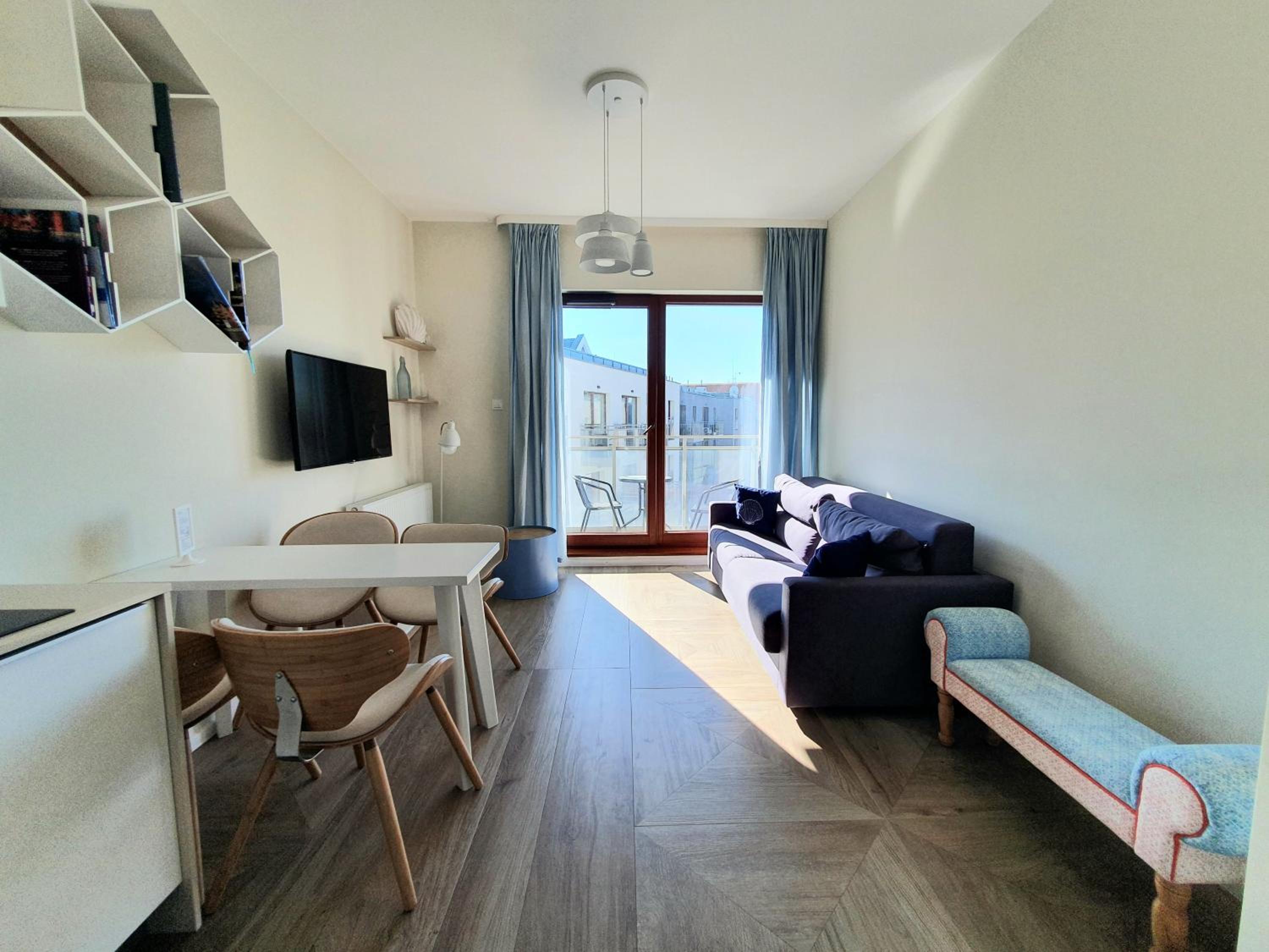 Live & Travel Apartments Number 1