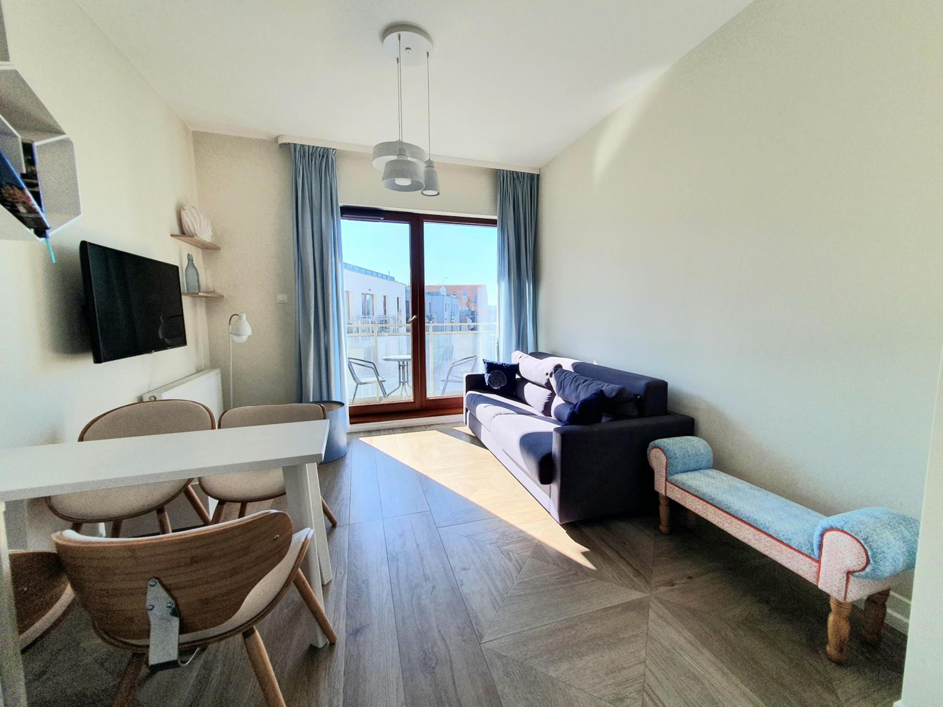 Live & Travel Apartments Number 1