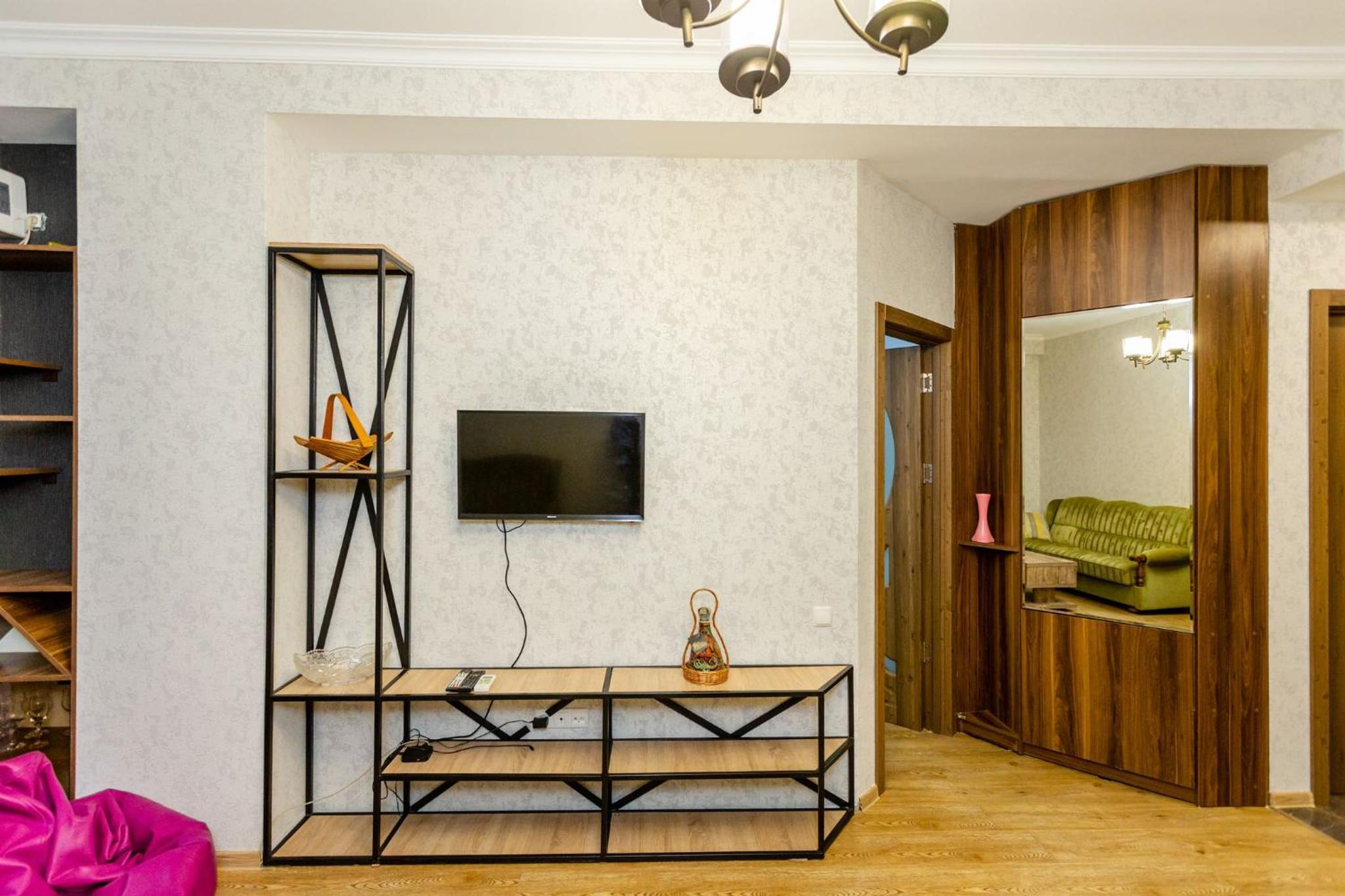 Apartment 16 view 4