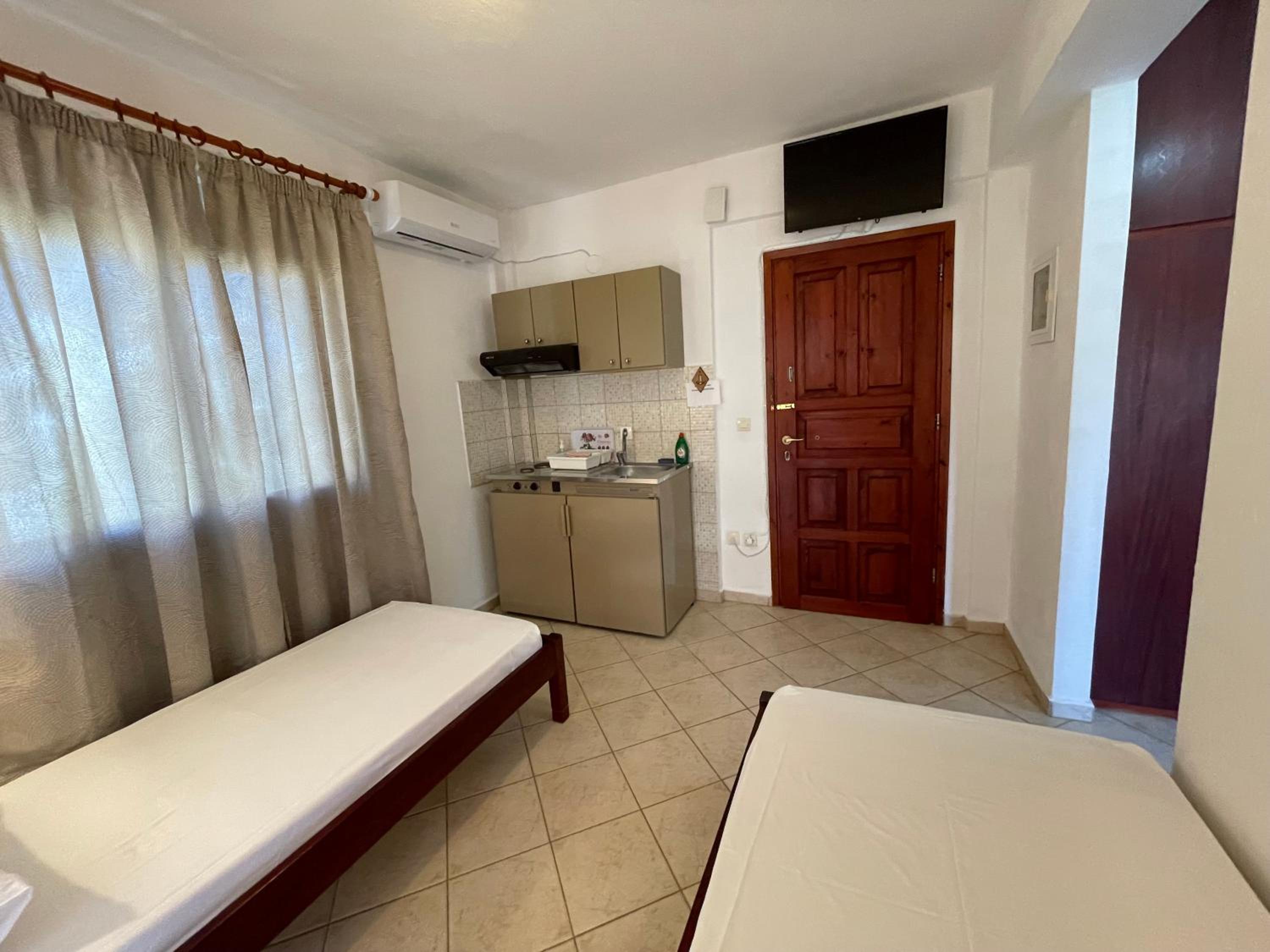 Galazia Akti Seaside Apartments view 2