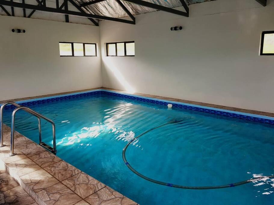 8sIndoor indoor pool4 bedroom villaGreat view and backup power view 5