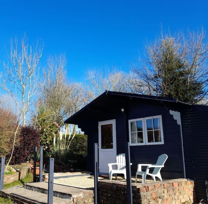Delightful Studio Log Cabin view 5