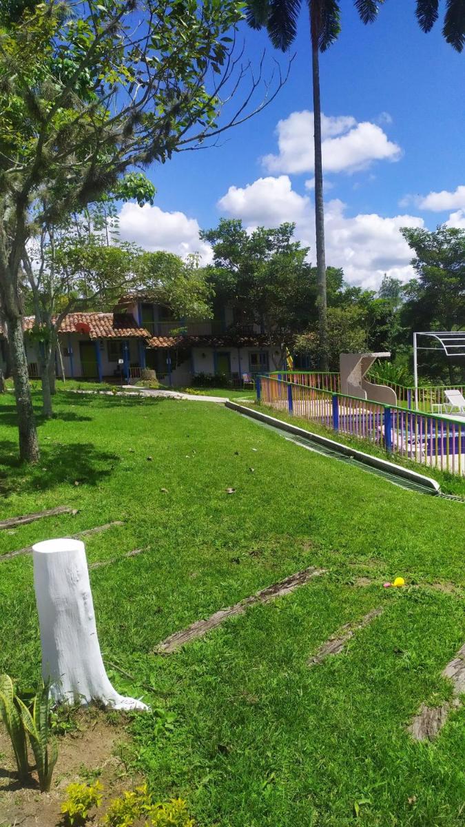 Hotel Campestre Los Nogales