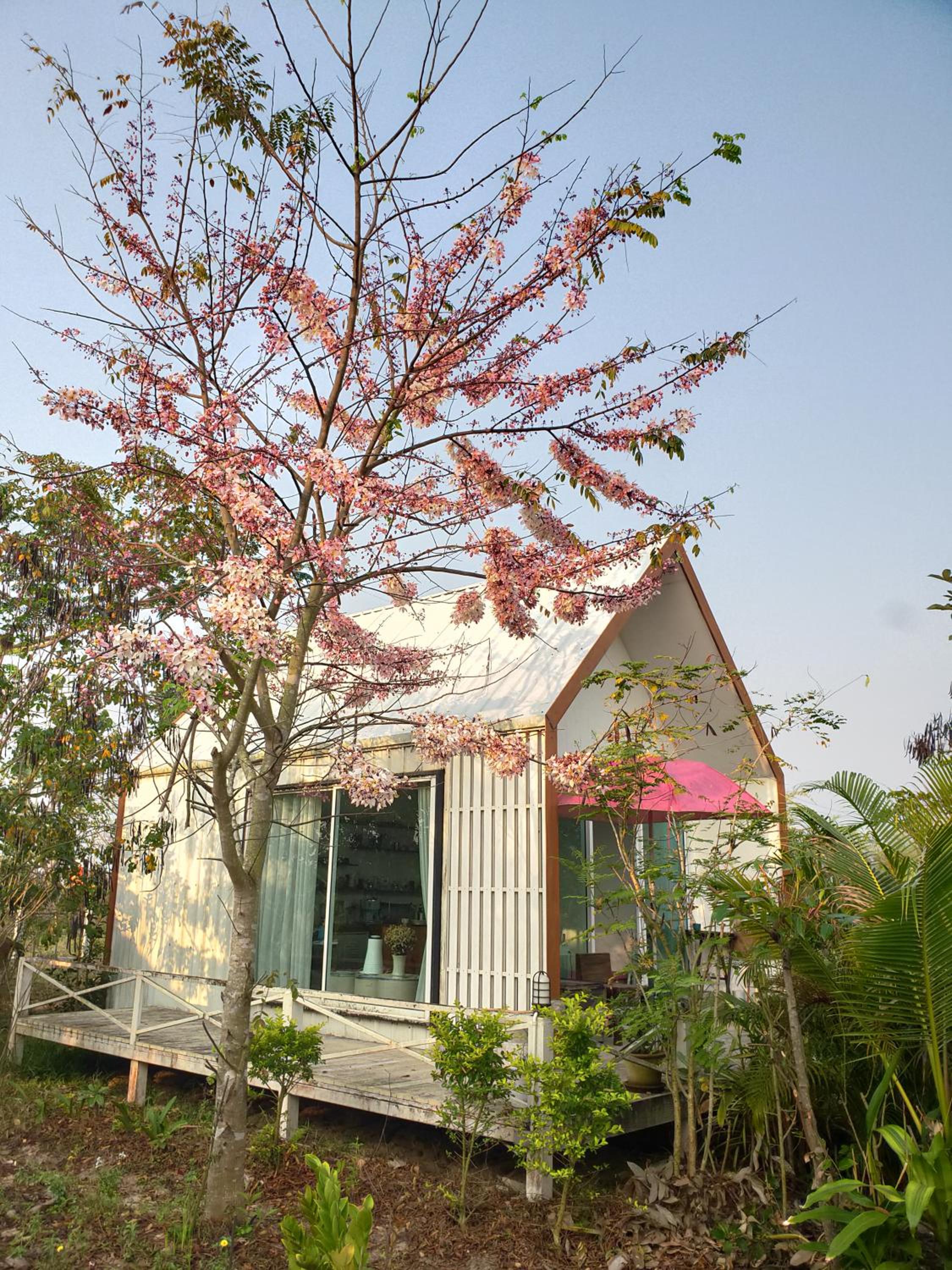 Hotel Santitham Home Farm Stay - Image 1