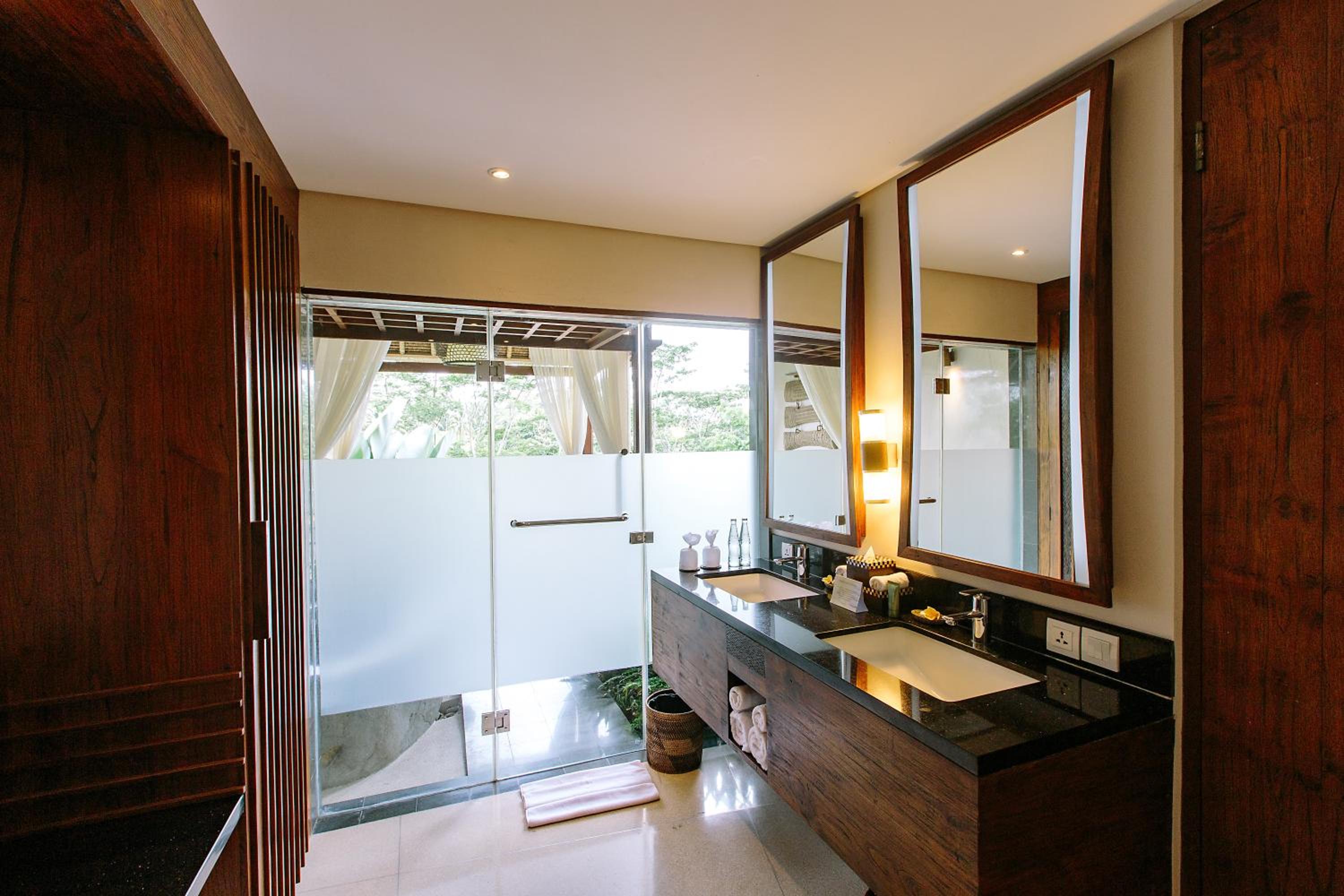 Tejaprana Resort & Spa