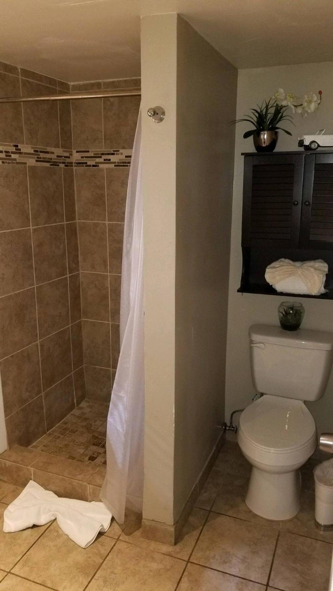 Gondola Lodge with 5-dollar Beach Voucher