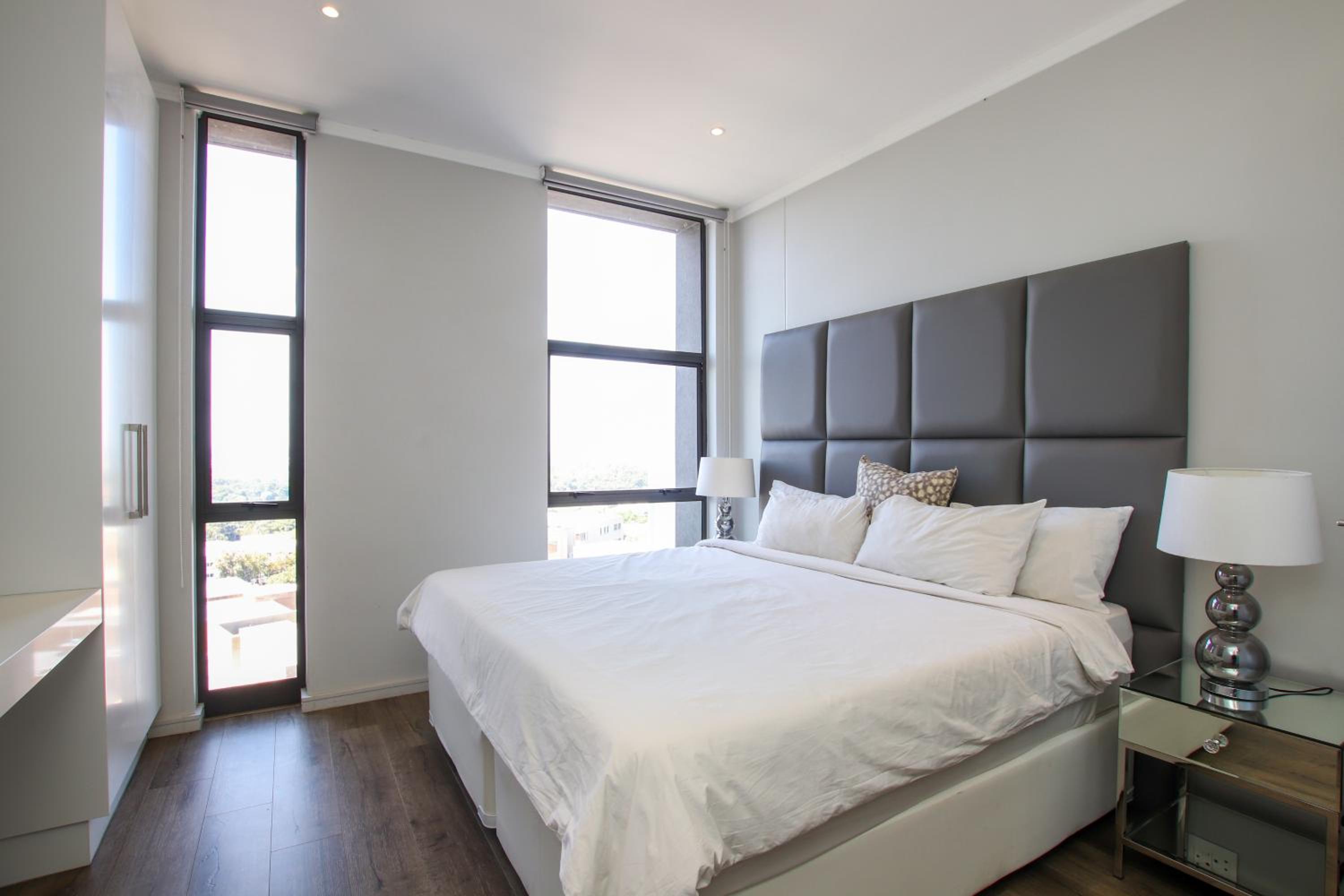 Sandton Smart Apartment Eleven