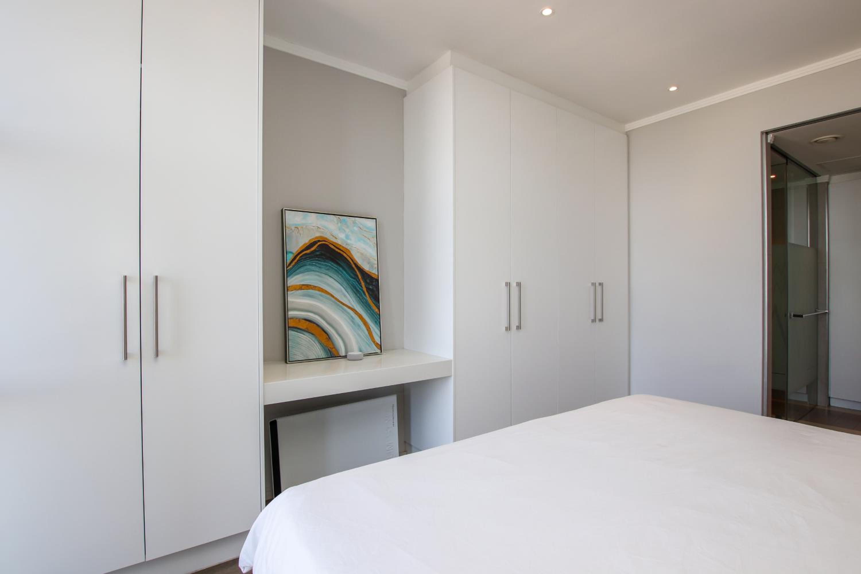 Sandton Smart Apartment Eleven