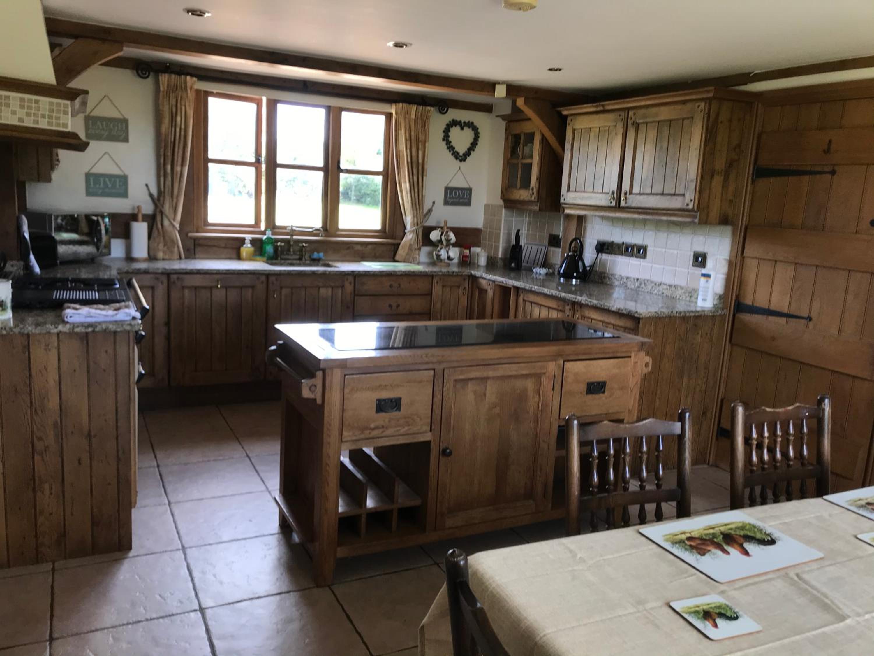 Cosy Cottage in the Countryside view 3
