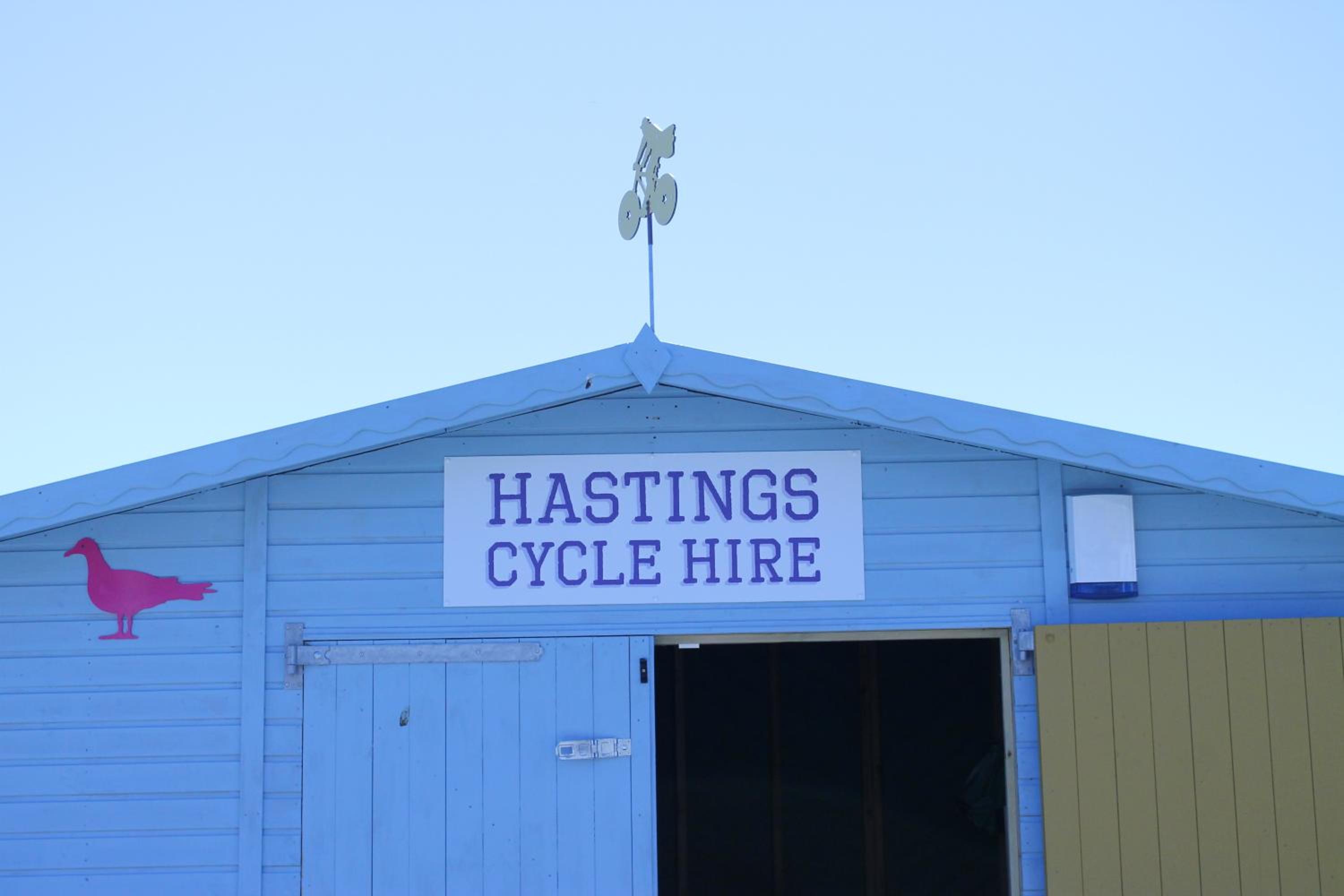 Stunning 2 bed with Sea View in Hastings Old Town view 3