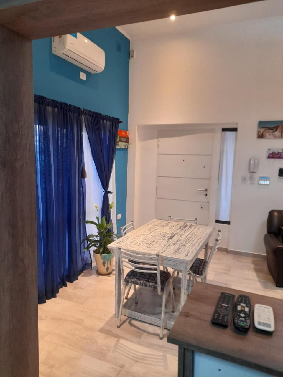 Hermosa casa con patio, parrilla y garage cerrado