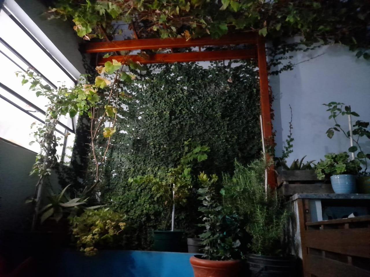 Hermosa casa con patio, parrilla y garage cerrado
