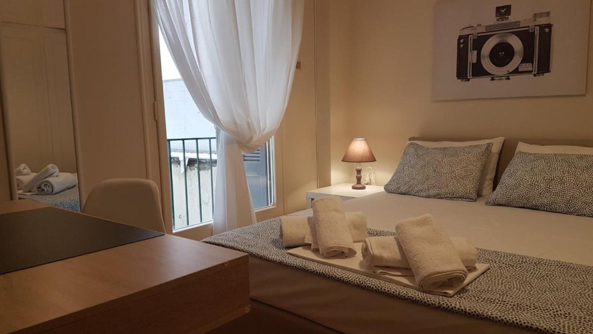Begonia-Athens Center, 6 BD, 2.5 BATH